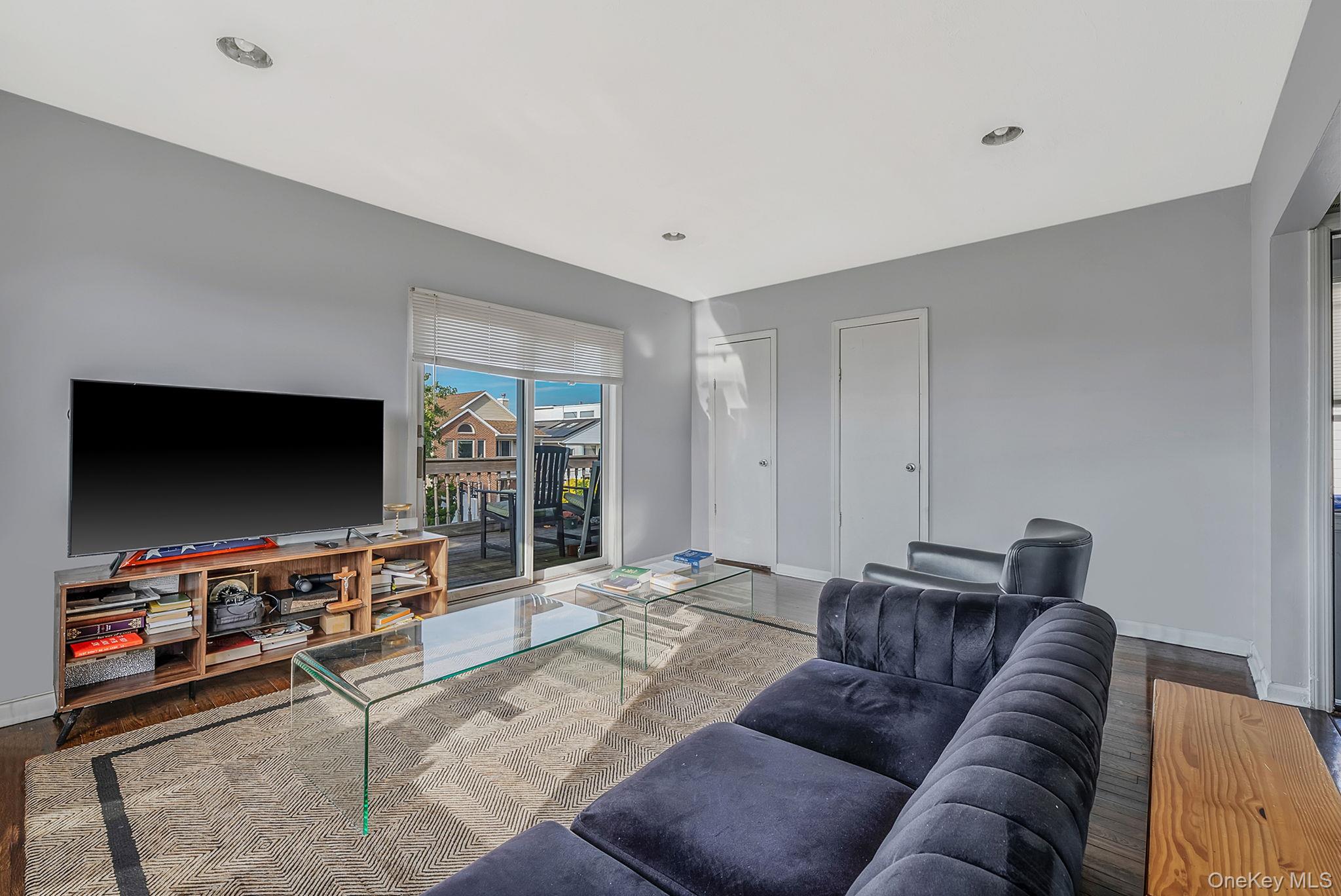 236 W Pine Street, Long Beach, NY 11561