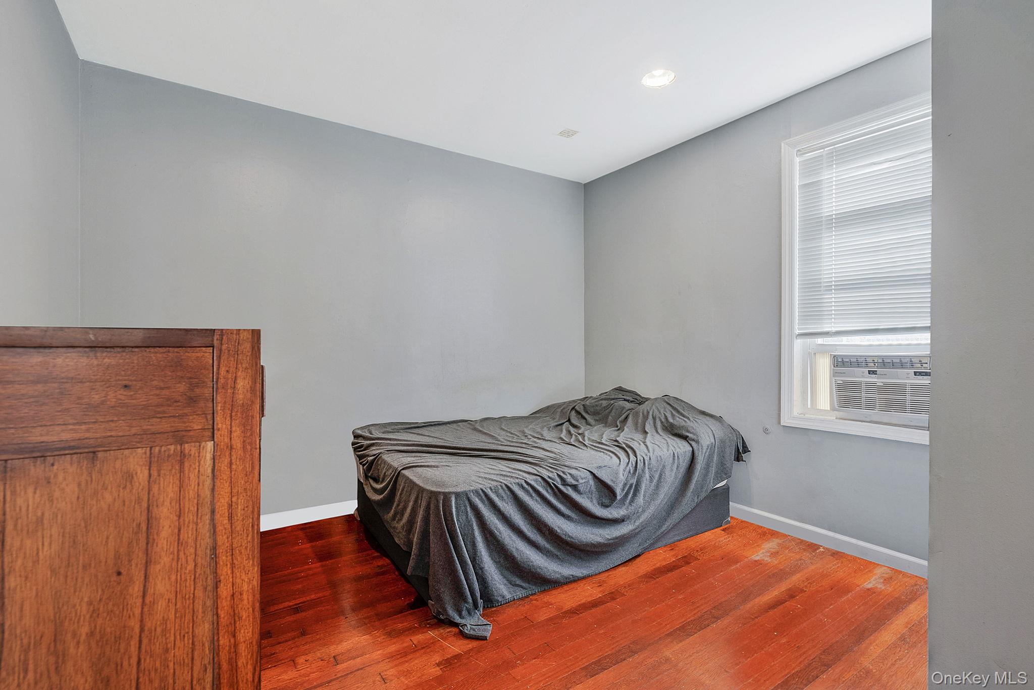 236 W Pine Street, Long Beach, NY 11561