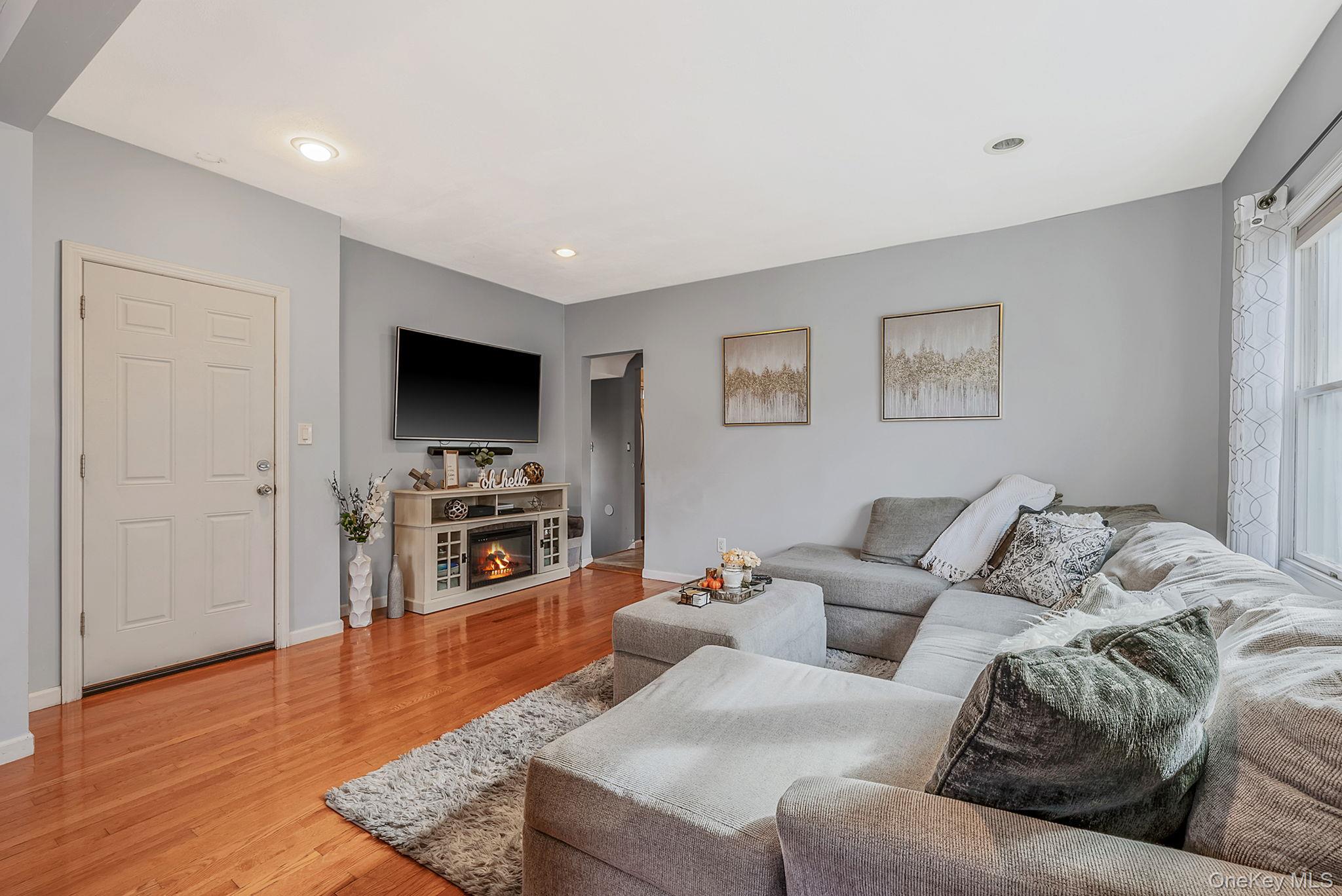 236 W Pine Street, Long Beach, NY 11561