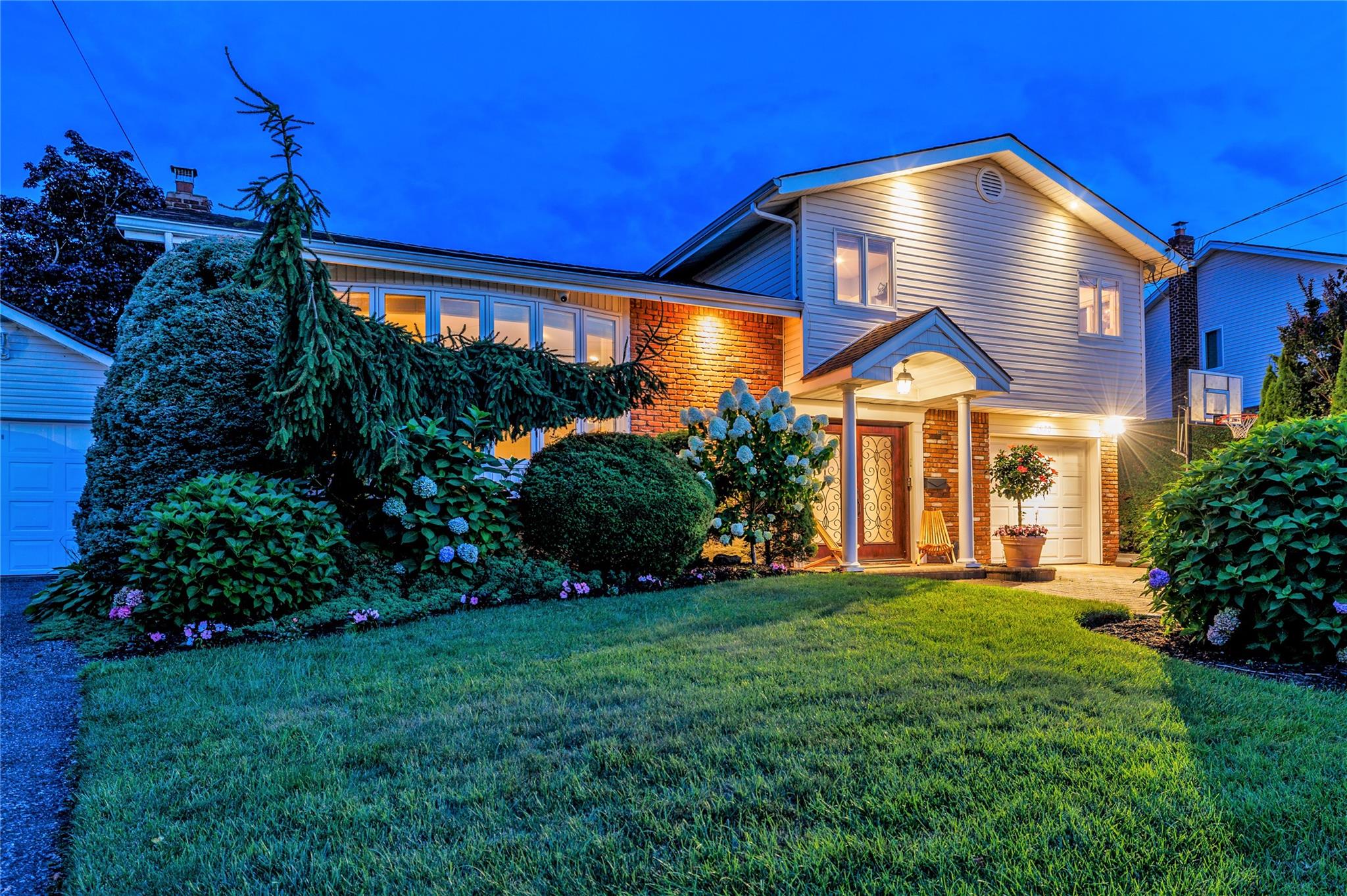 1970 Leonard Lane, Merrick, NY 11566