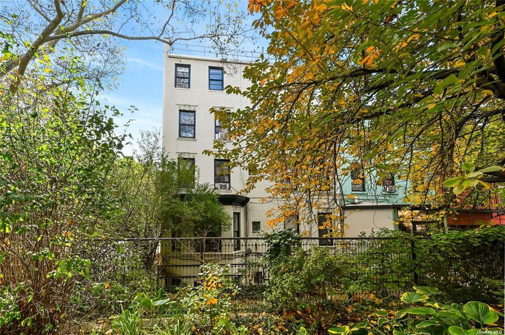 260 Hicks Street, Brooklyn, NY 11201