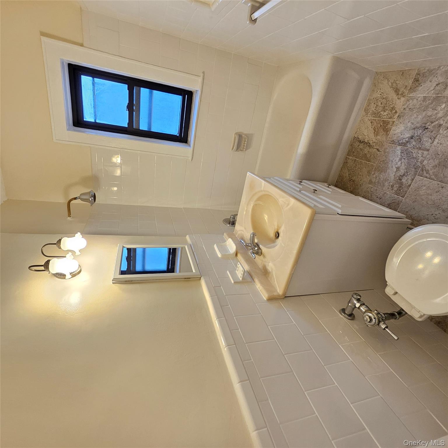 590 E 3rd Street # 3H, Mount Vernon, NY 10553