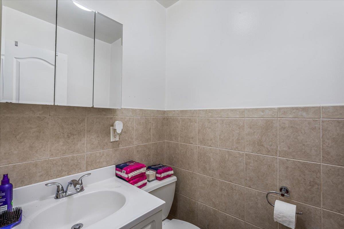 6147 Grand Avenue, Maspeth, NY 11378