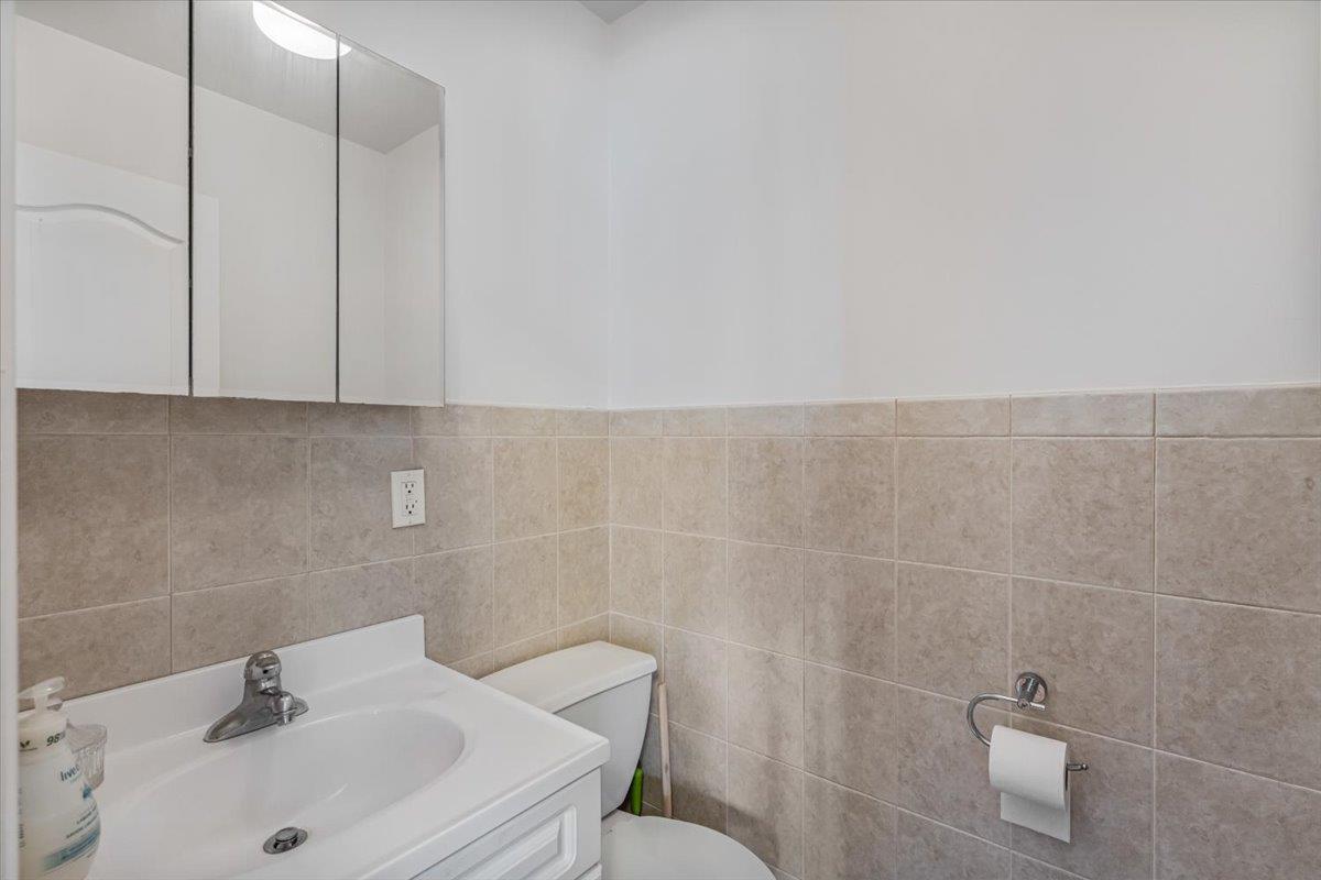 6147 Grand Avenue, Maspeth, NY 11378