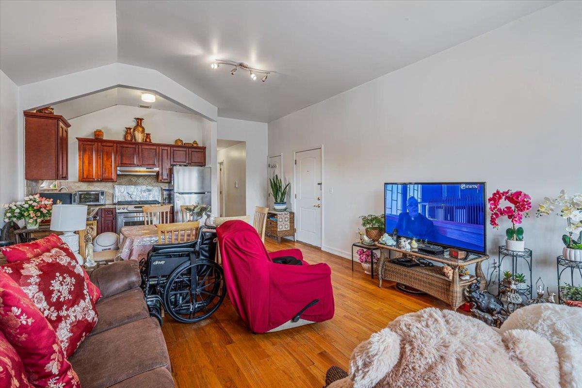 6147 Grand Avenue, Maspeth, NY 11378