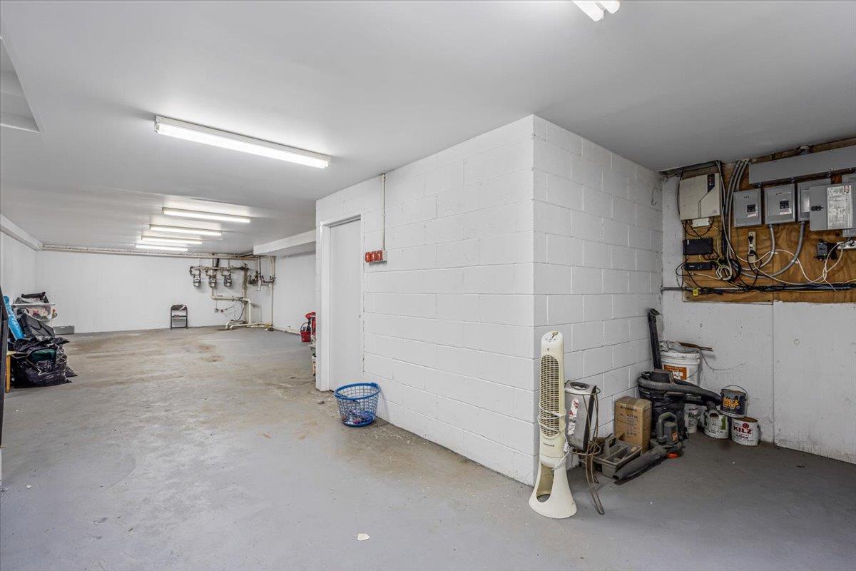 6147 Grand Avenue, Maspeth, NY 11378