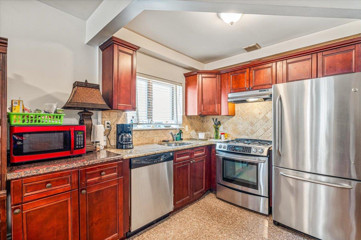 6147 Grand Avenue, Maspeth, NY 11378