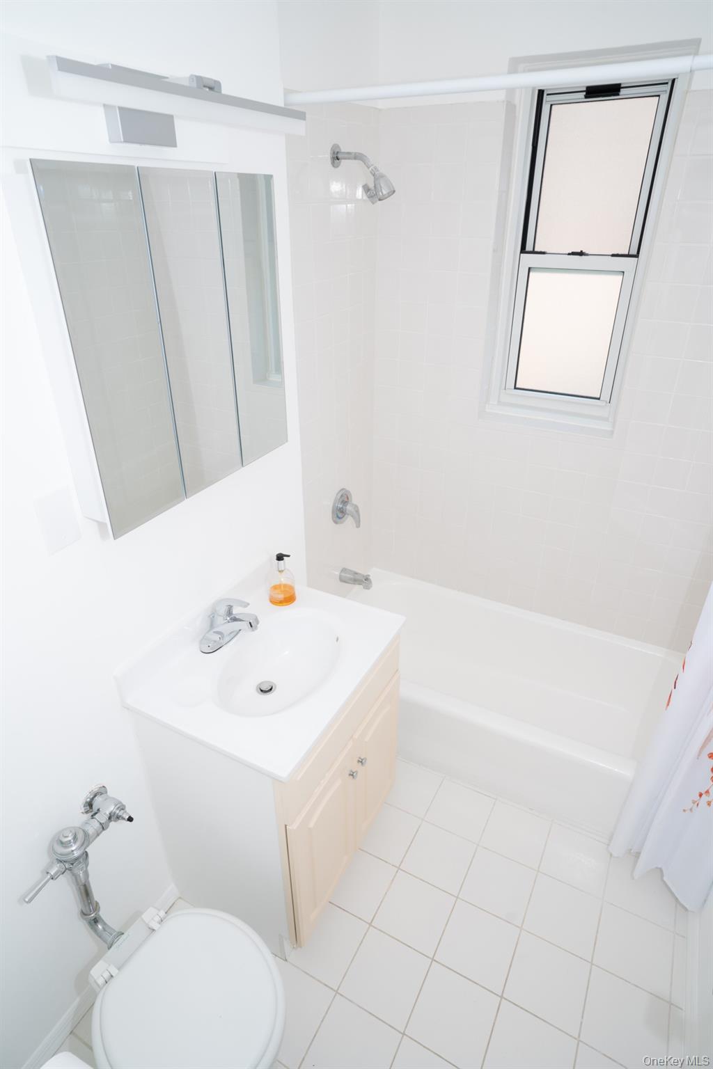 279 N Broadway # 8N, Yonkers, NY 10701