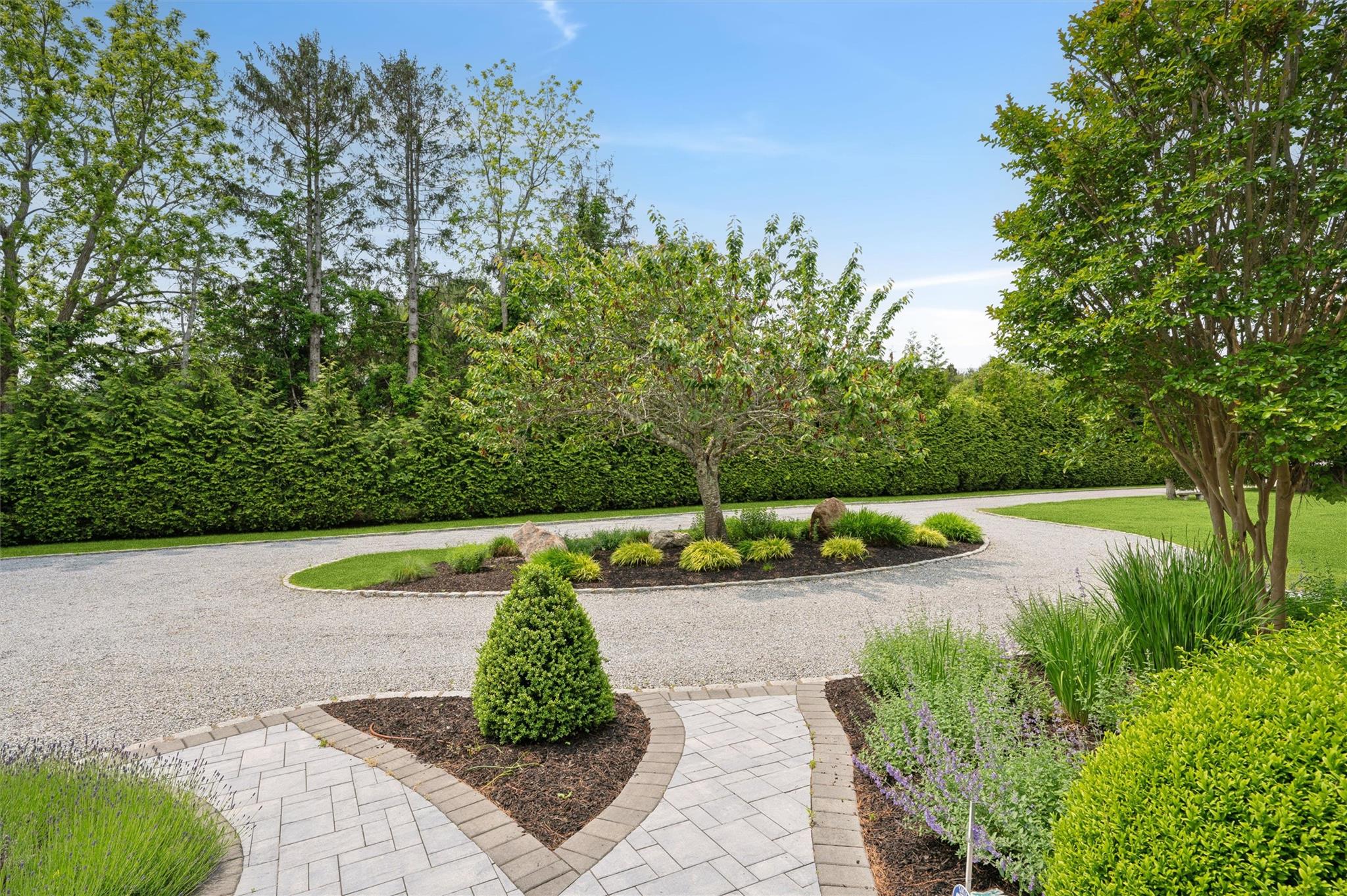 39 Tanners Neck Lane, Westhampton, NY 11977