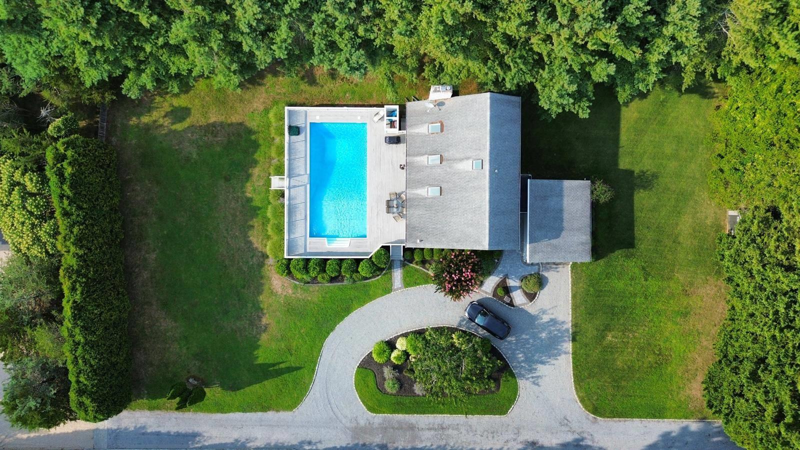 39 Tanners Neck Lane, Westhampton, NY 11977