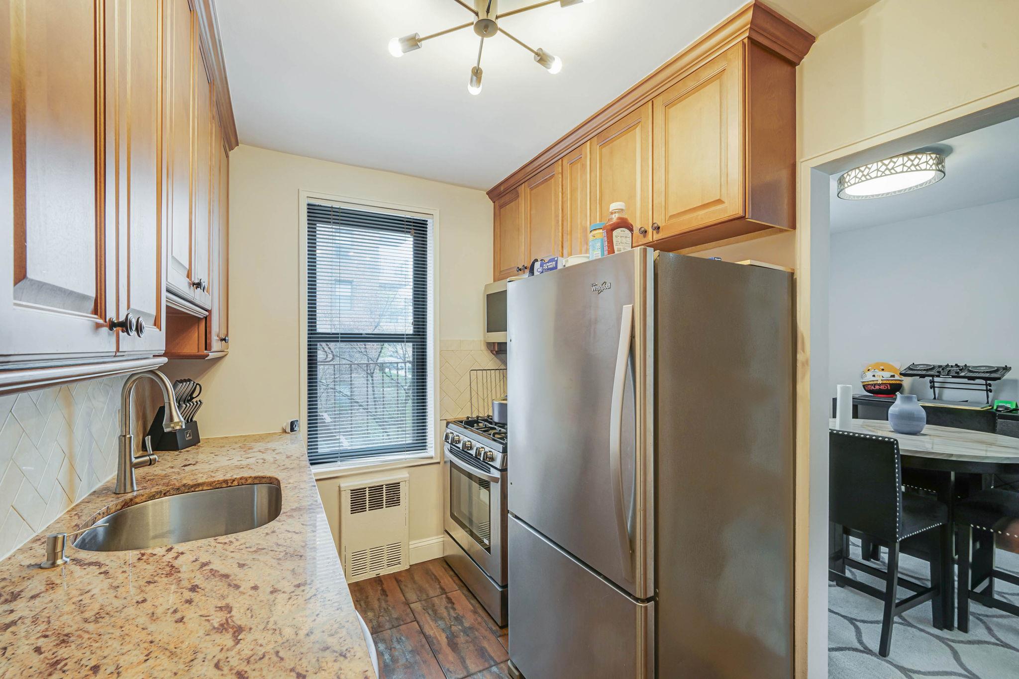 226-26 Union Turnpike # 2C, Oakland Gardens, NY 11364