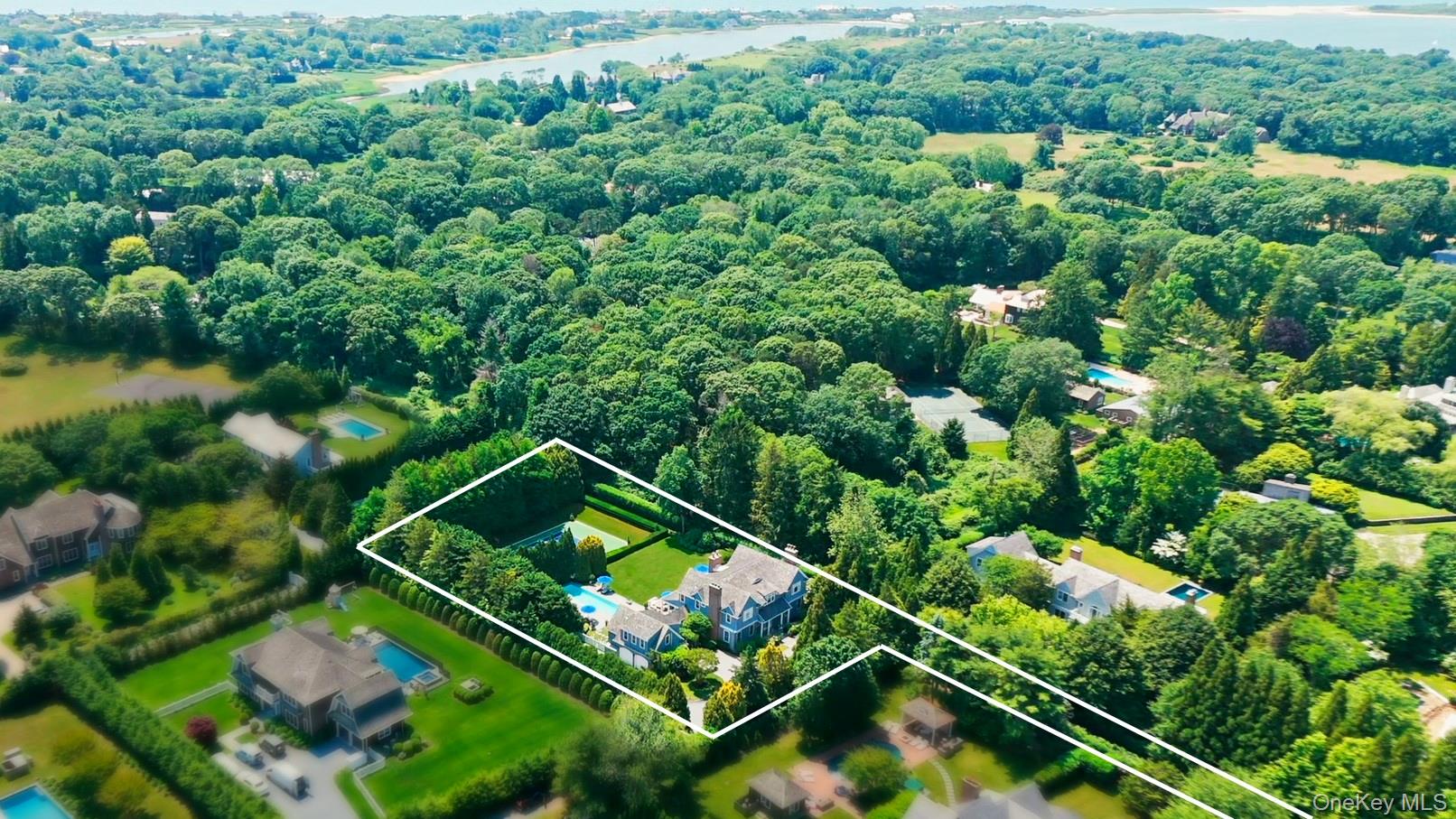 327 Georgica Road, East Hampton, NY 11937