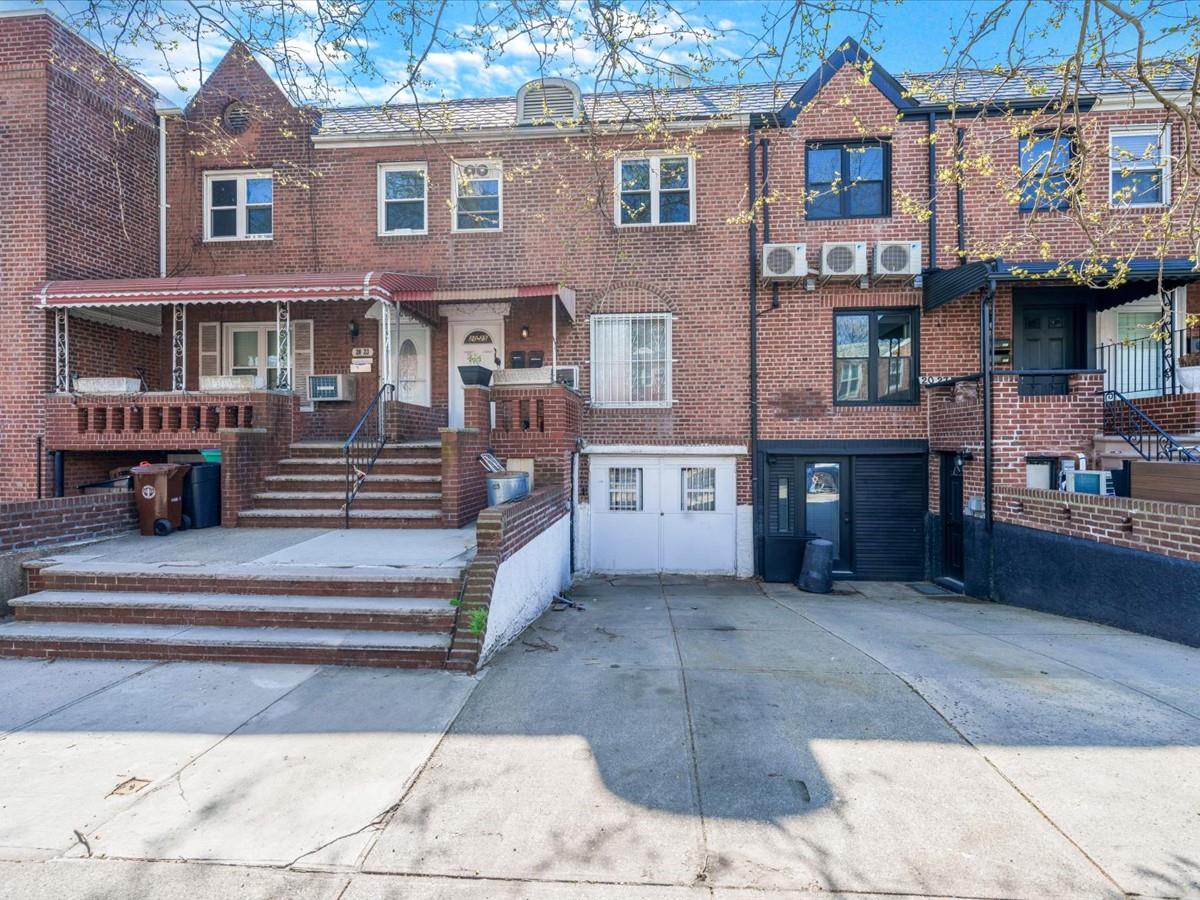 20-25 26th Street, Astoria, NY 11105