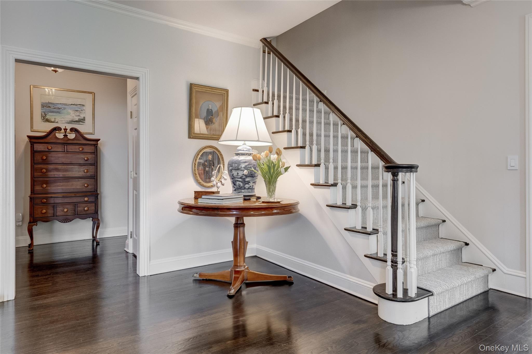 11 Morgan Lane, Locust Valley, NY 11560