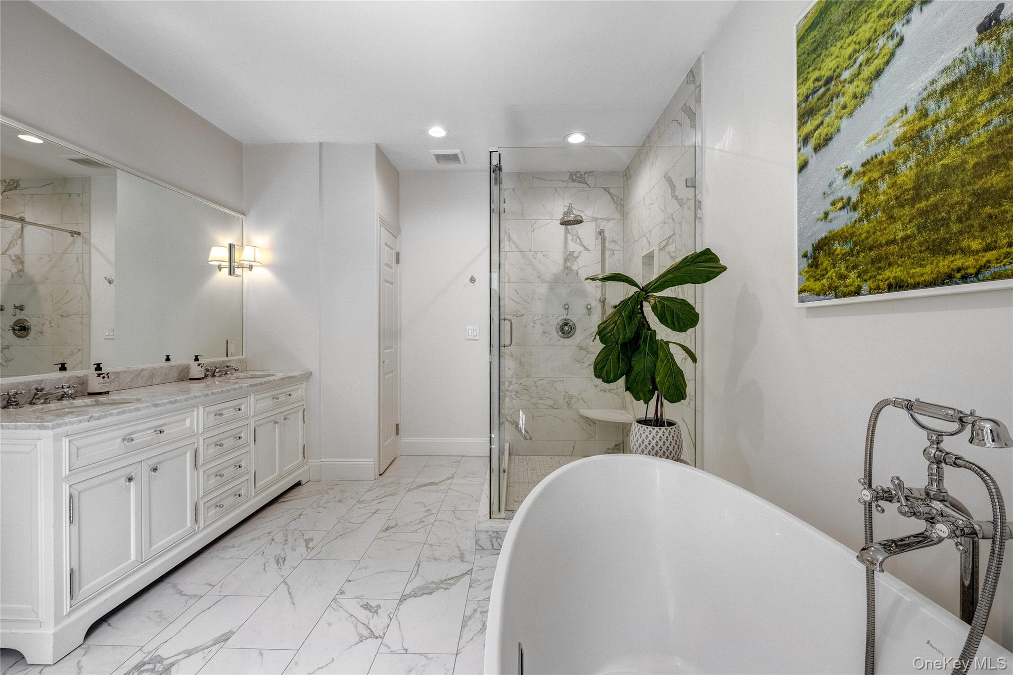 11 Morgan Lane, Locust Valley, NY 11560