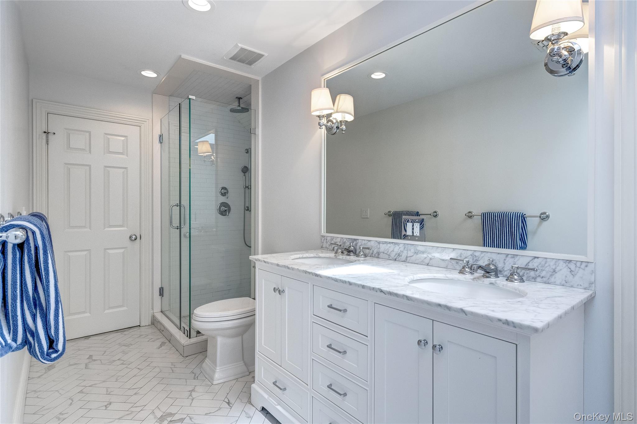 11 Morgan Lane, Locust Valley, NY 11560