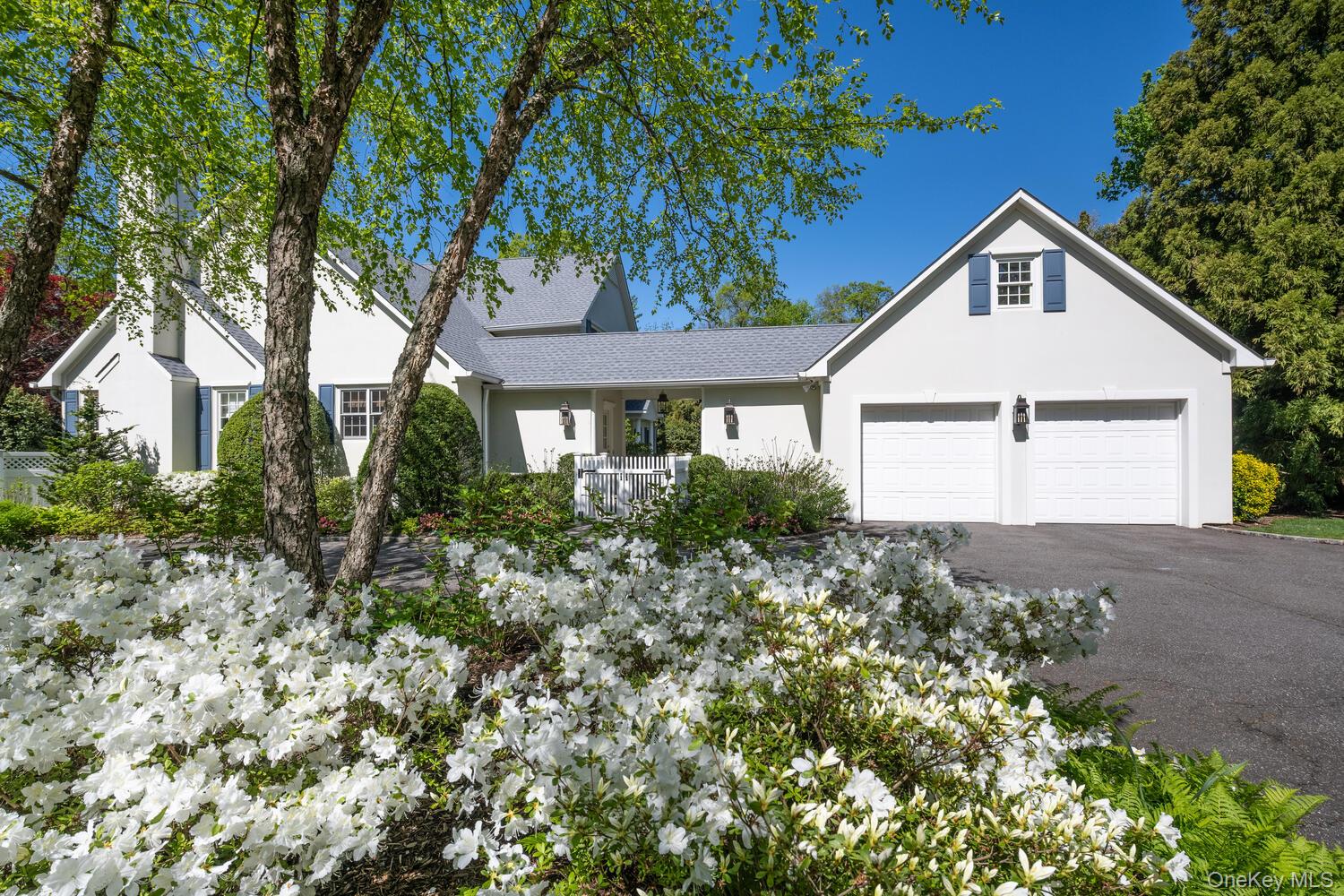 11 Morgan Lane, Locust Valley, NY 11560