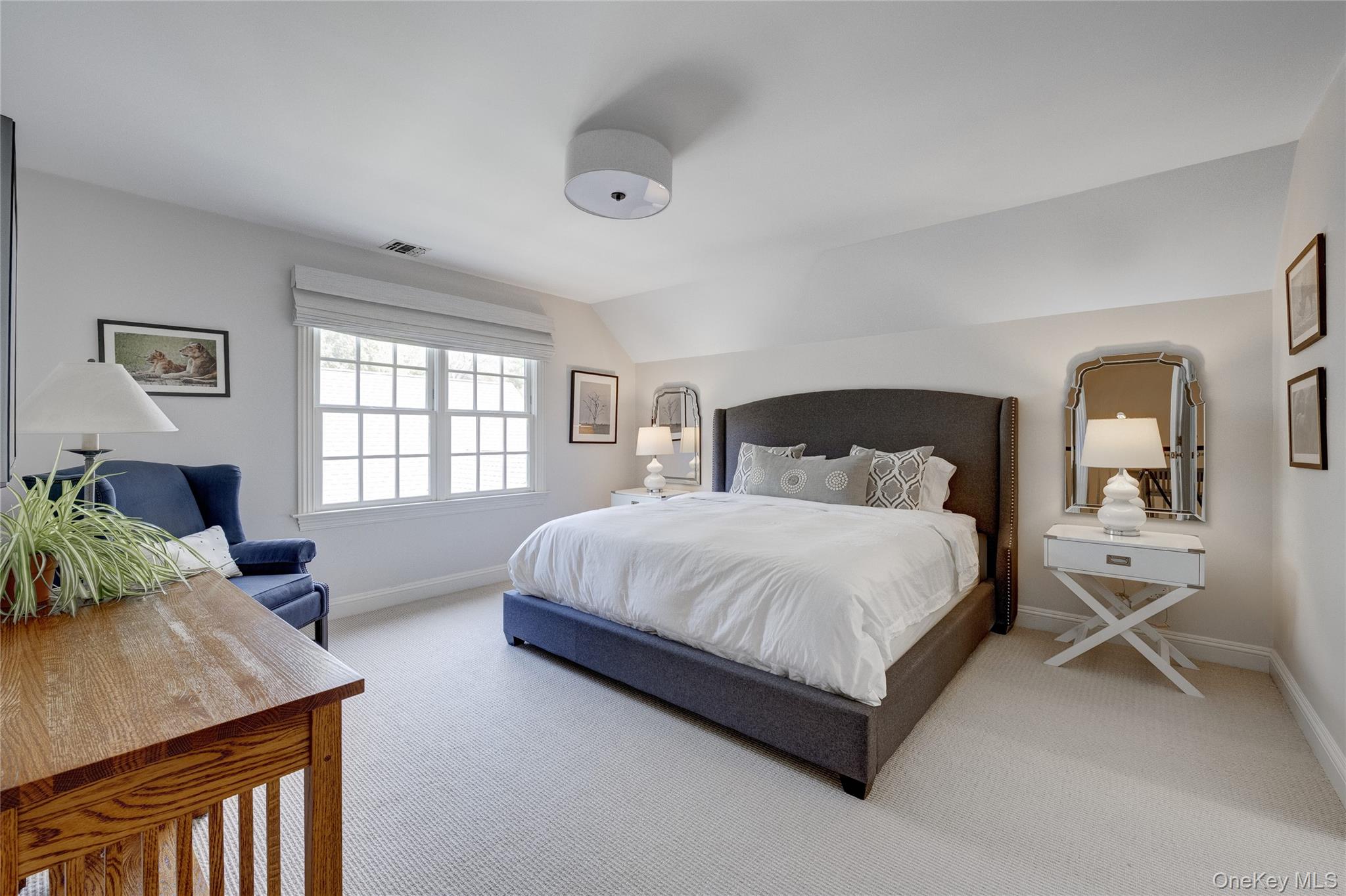 11 Morgan Lane, Locust Valley, NY 11560