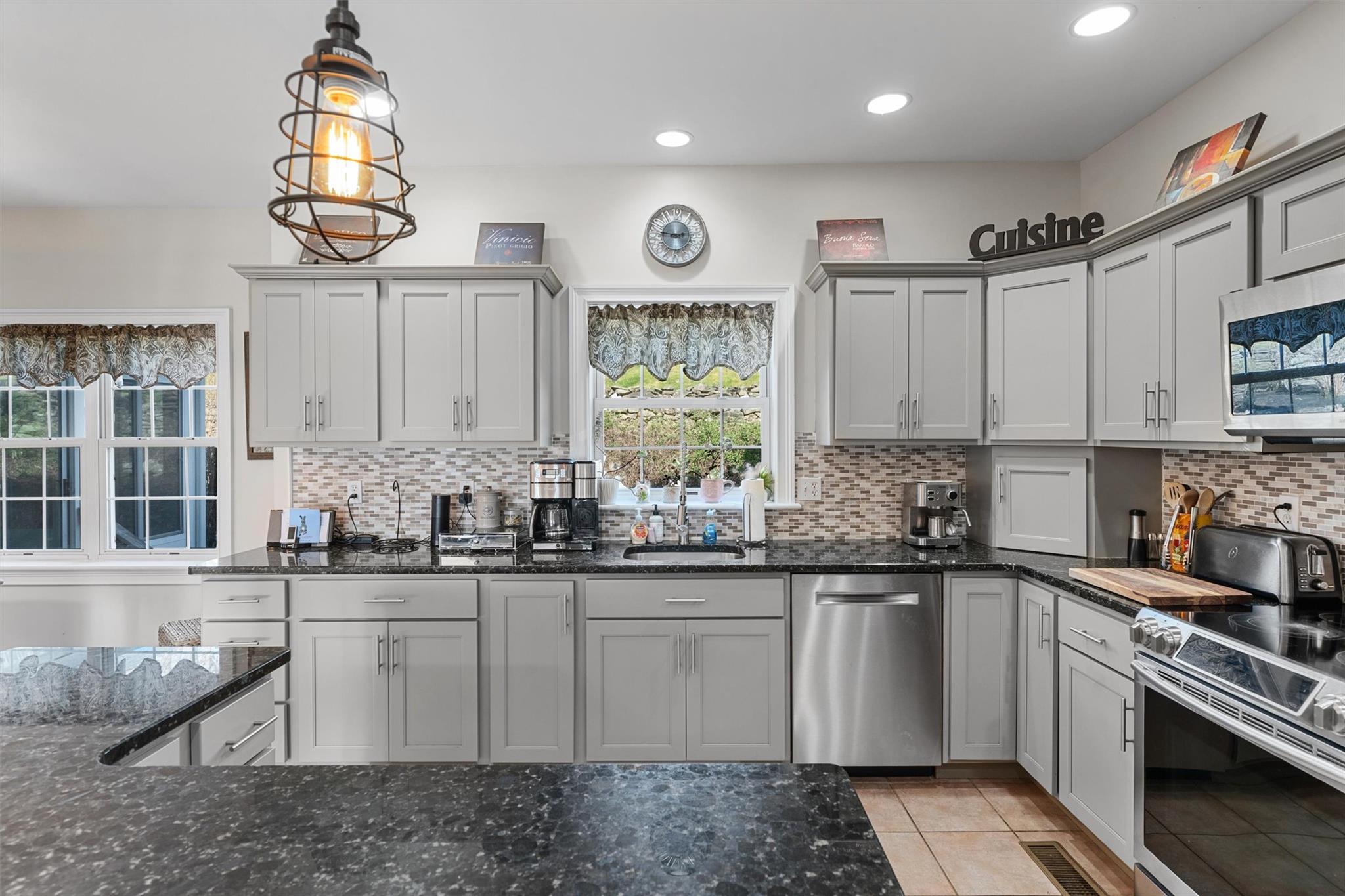 6 Fountayne Court, Washingtonville, NY 10992