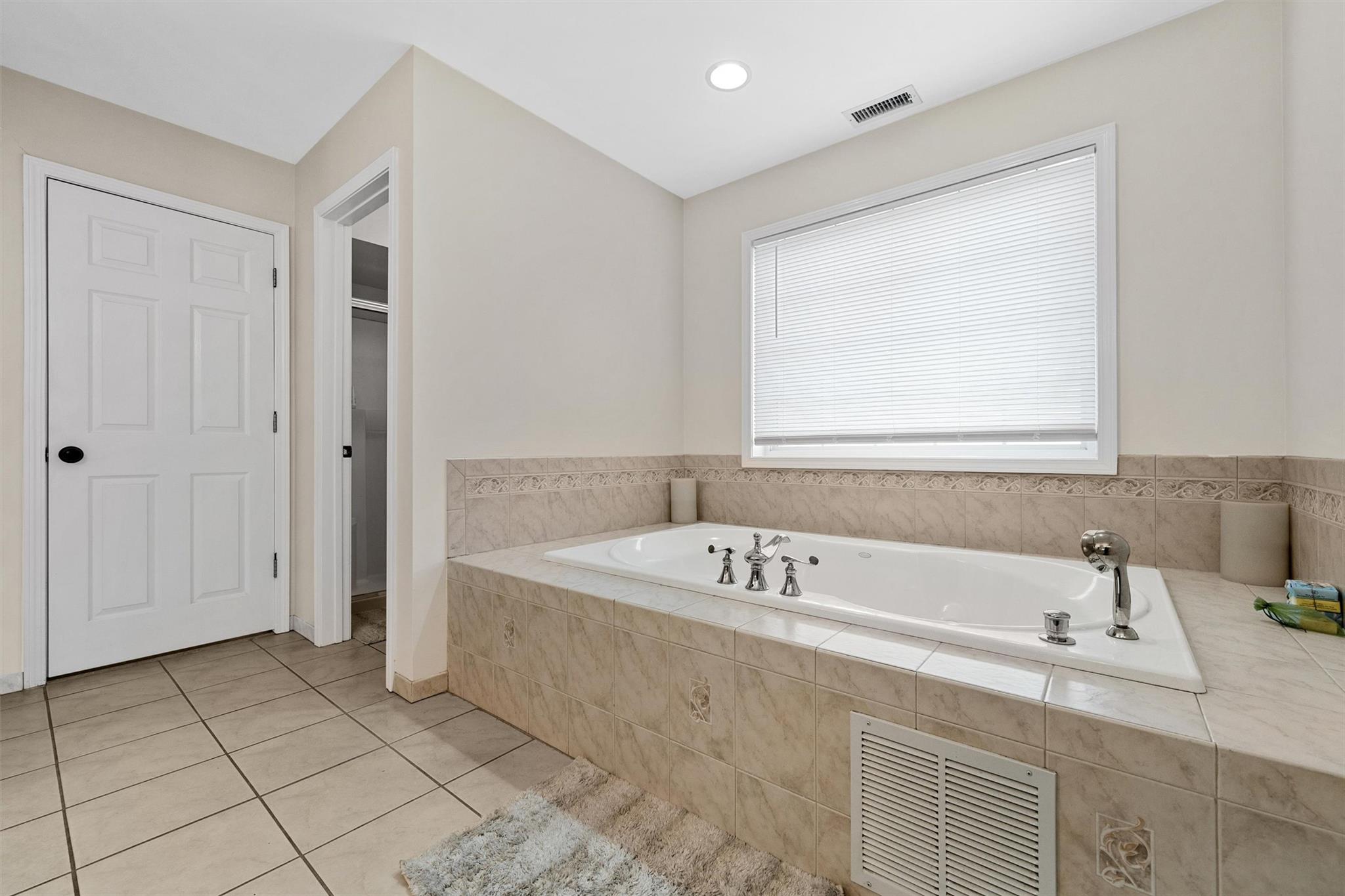 6 Fountayne Court, Washingtonville, NY 10992