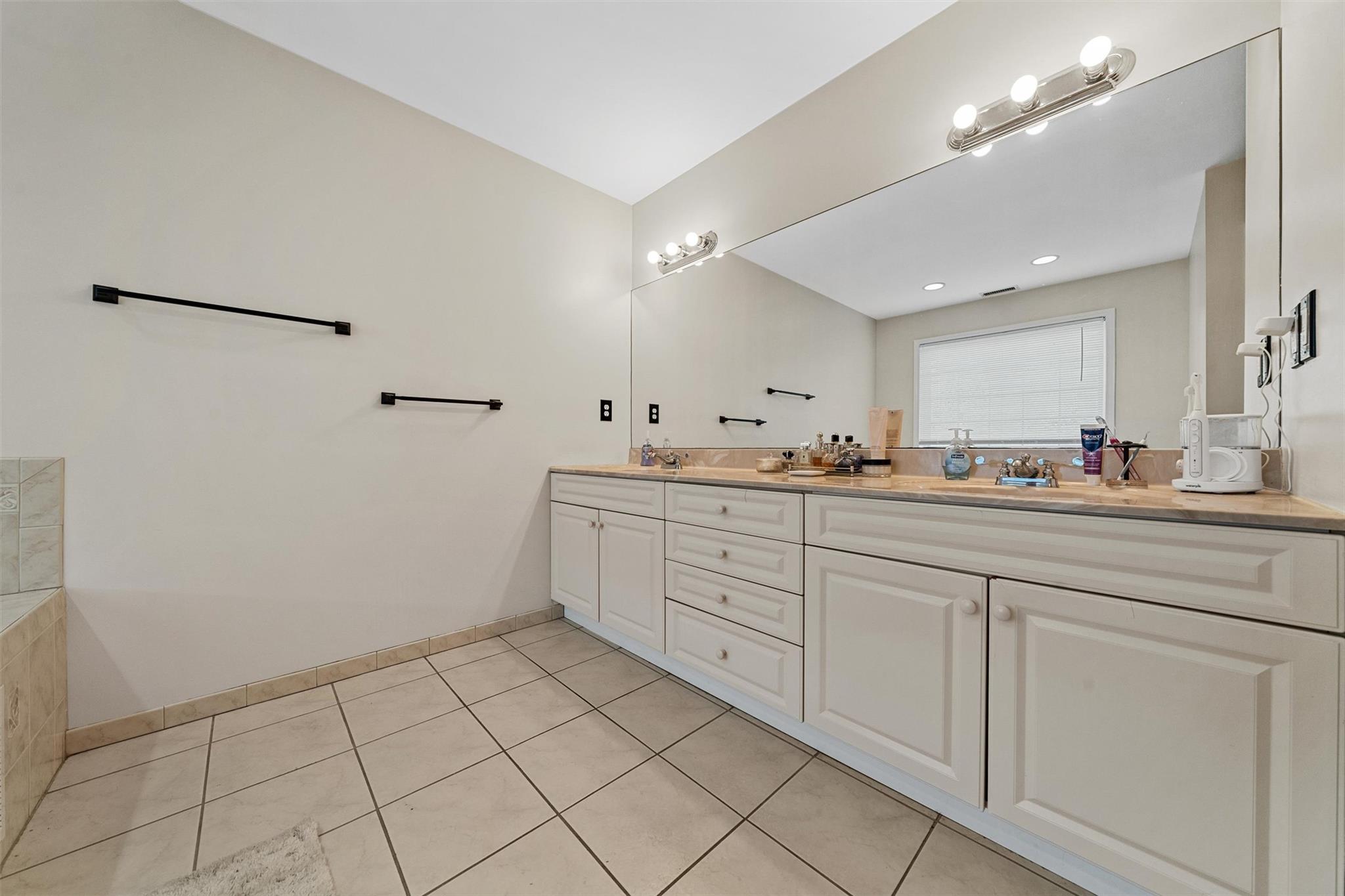 6 Fountayne Court, Washingtonville, NY 10992