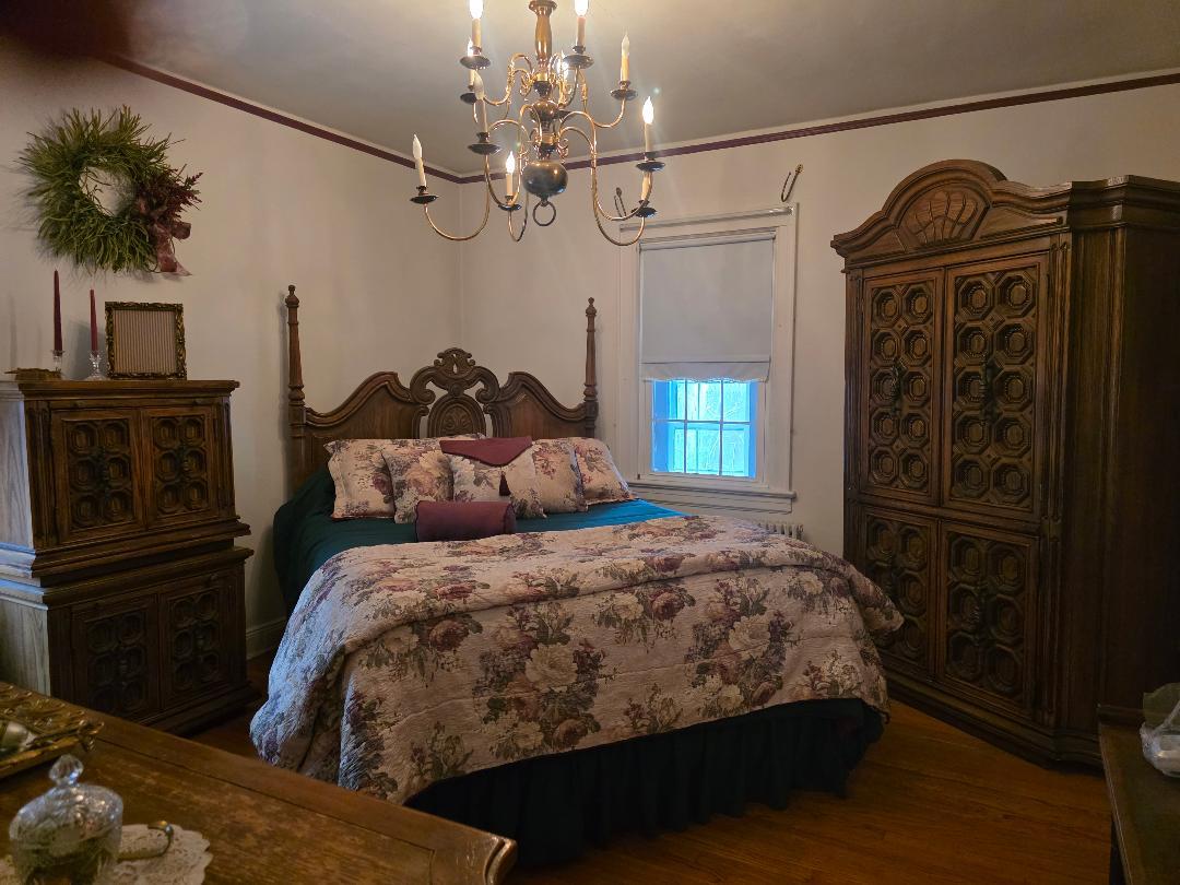 1041 Russell Street, Franklin Square, NY 11010