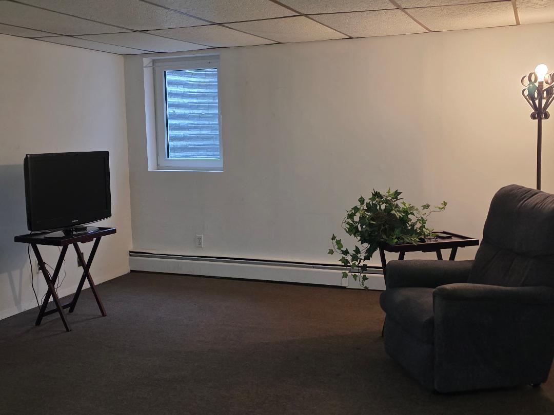 1041 Russell Street, Franklin Square, NY 11010