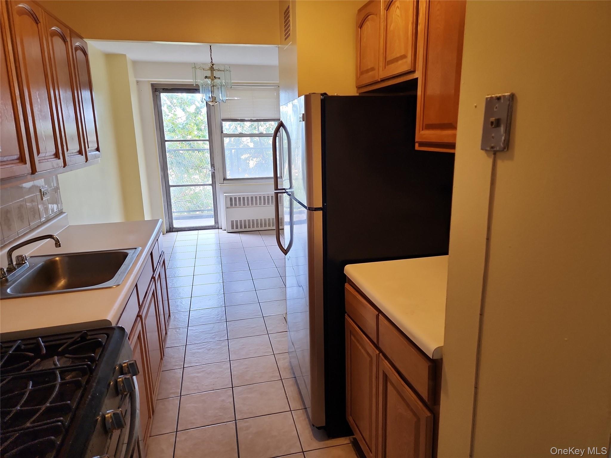 2550 Olinville Avenue # 8M, Bronx, NY 10467