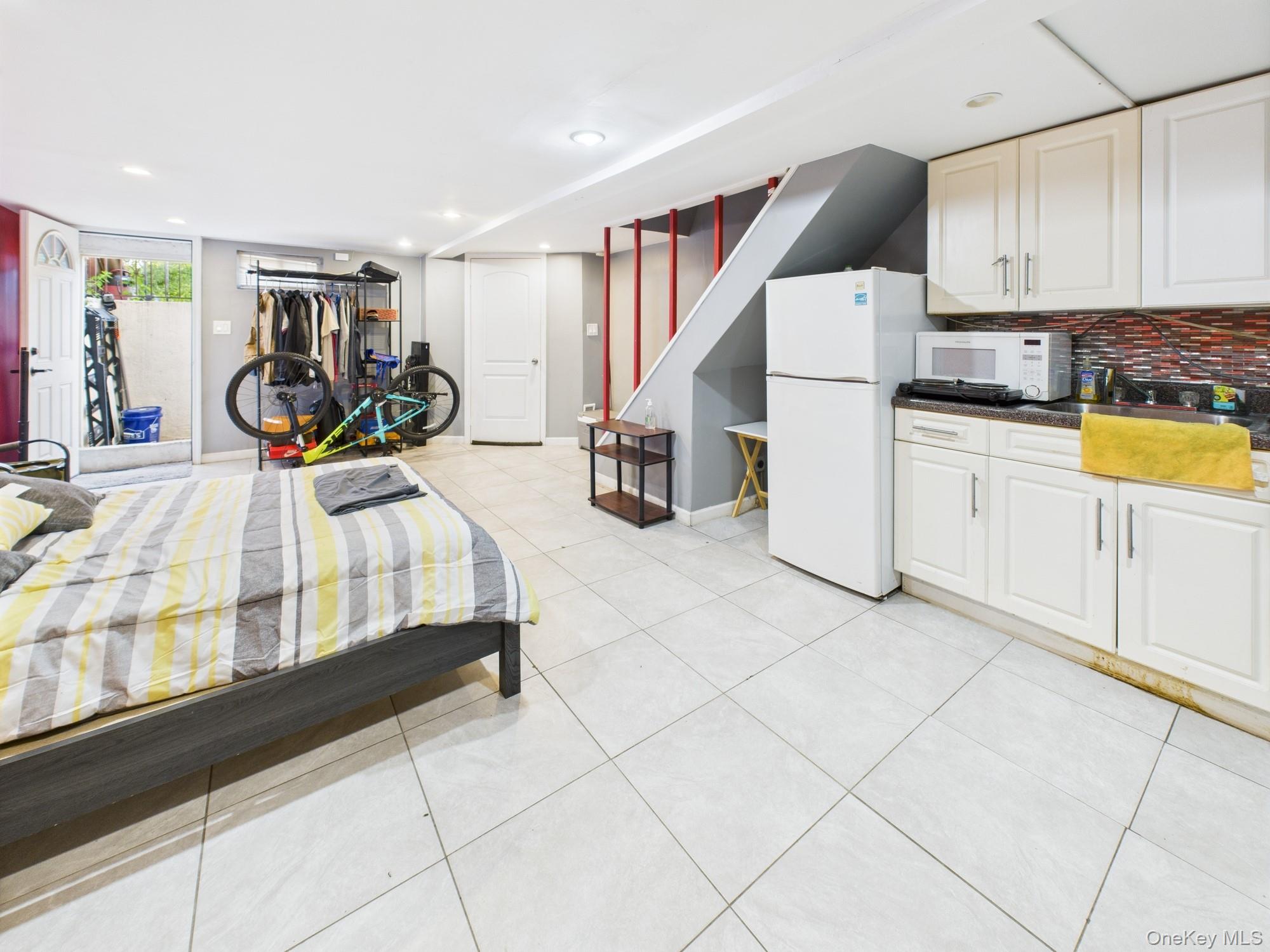 1255 E 223rd Street, Bronx, NY 10466