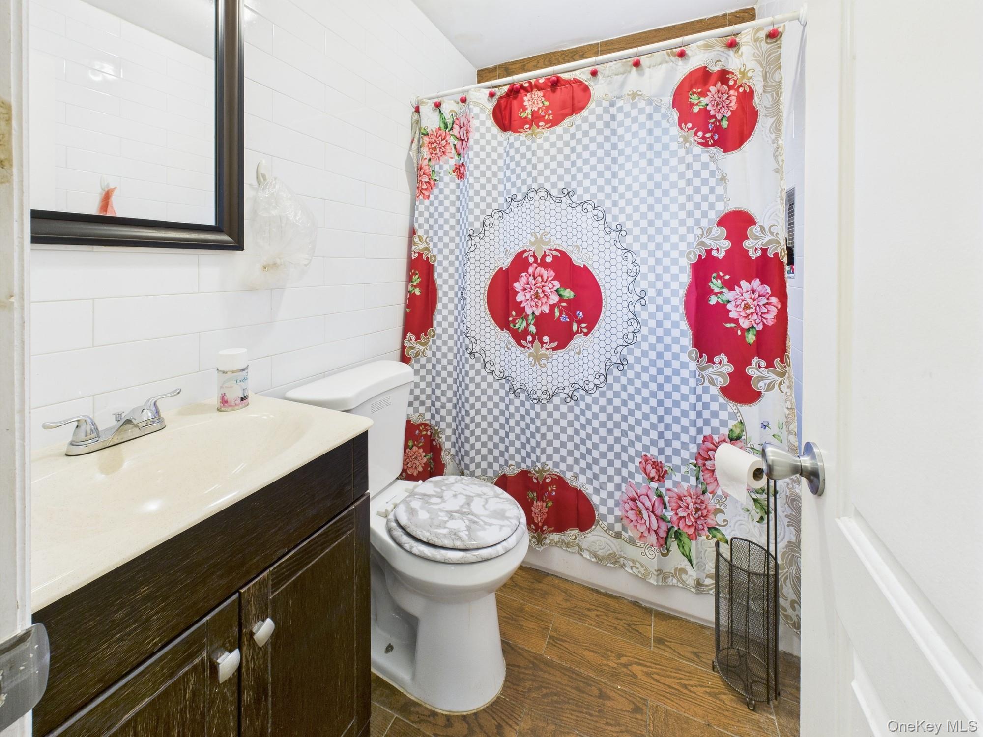 1255 E 223rd Street, Bronx, NY 10466