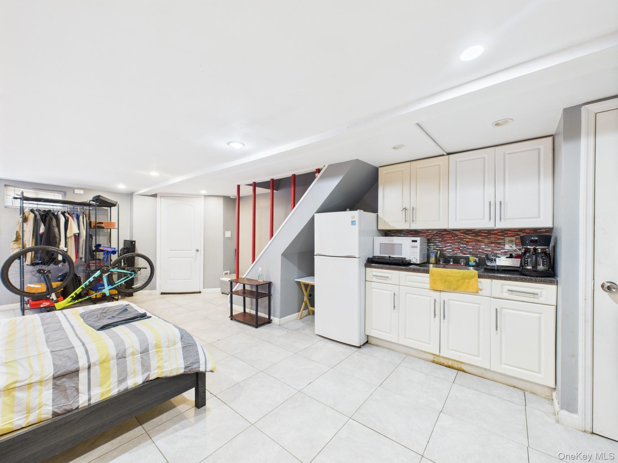 1255 E 223rd Street, Bronx, NY 10466