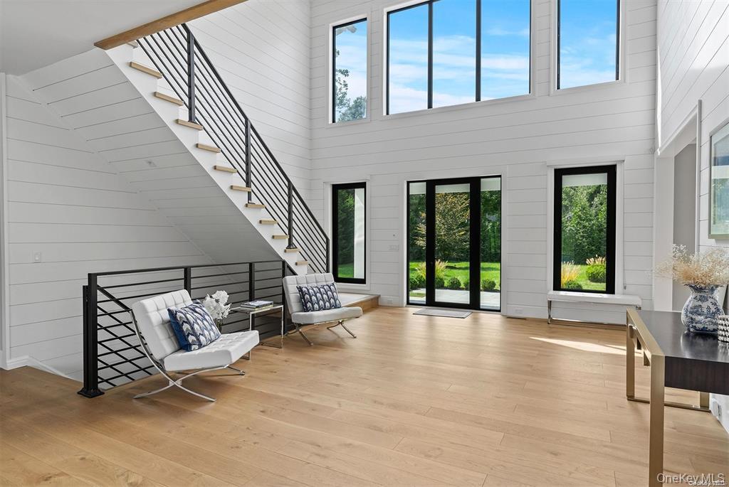 276 N Main Street, Southampton, NY 11968