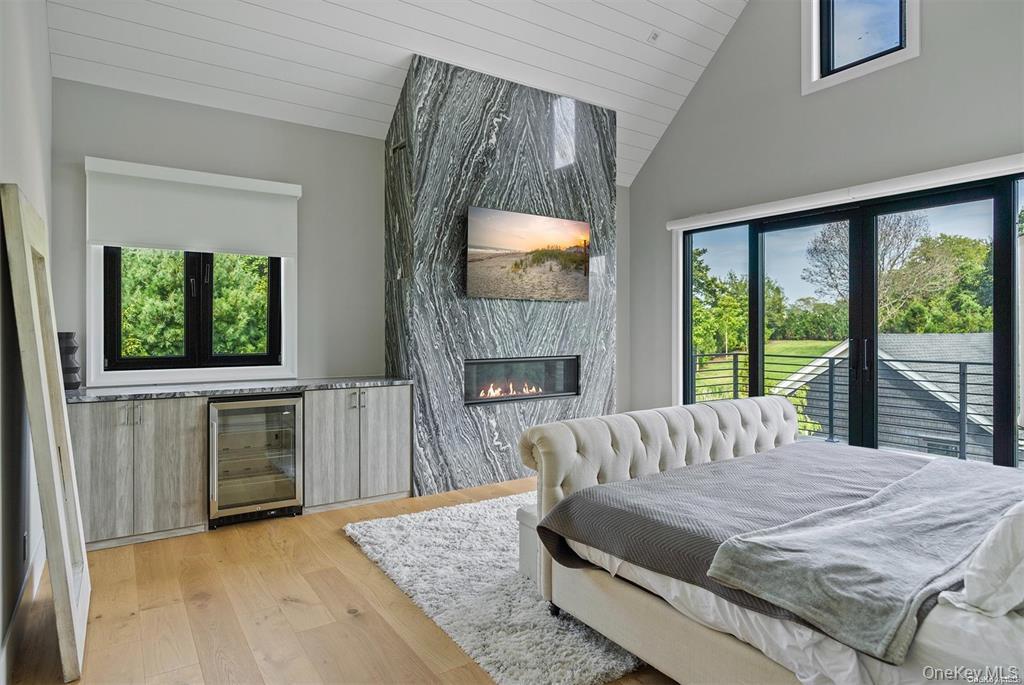 276 N Main Street, Southampton, NY 11968