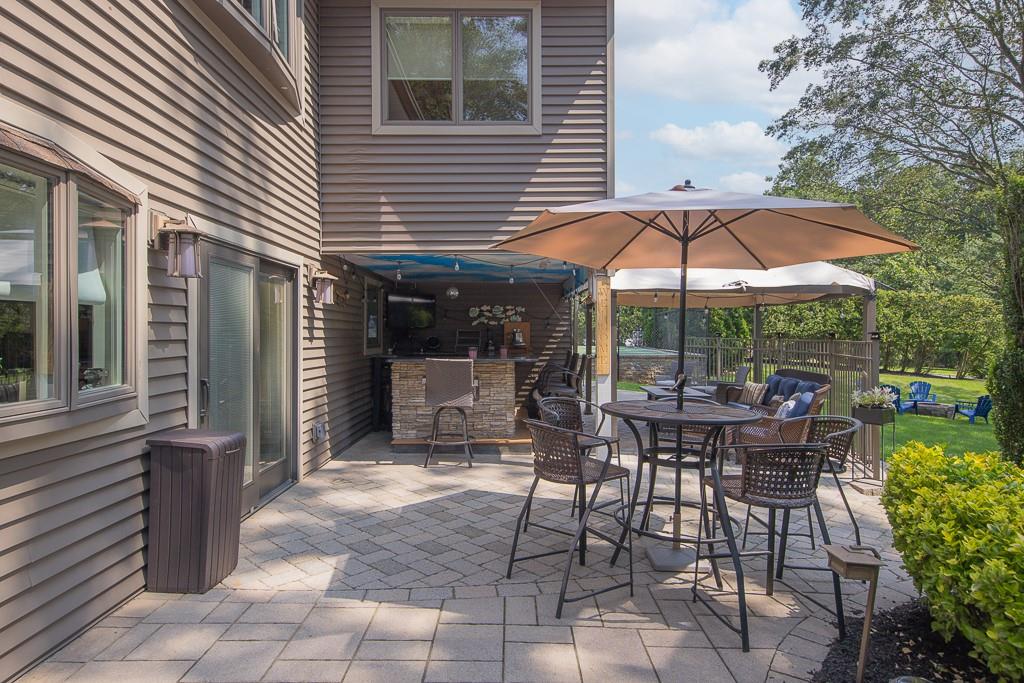 15 Peach Street, Nanuet, NY 10954
