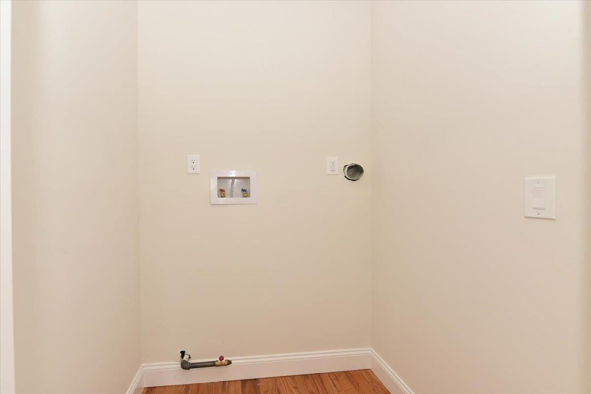 49 Hewlett Street, Hempstead, NY 11550