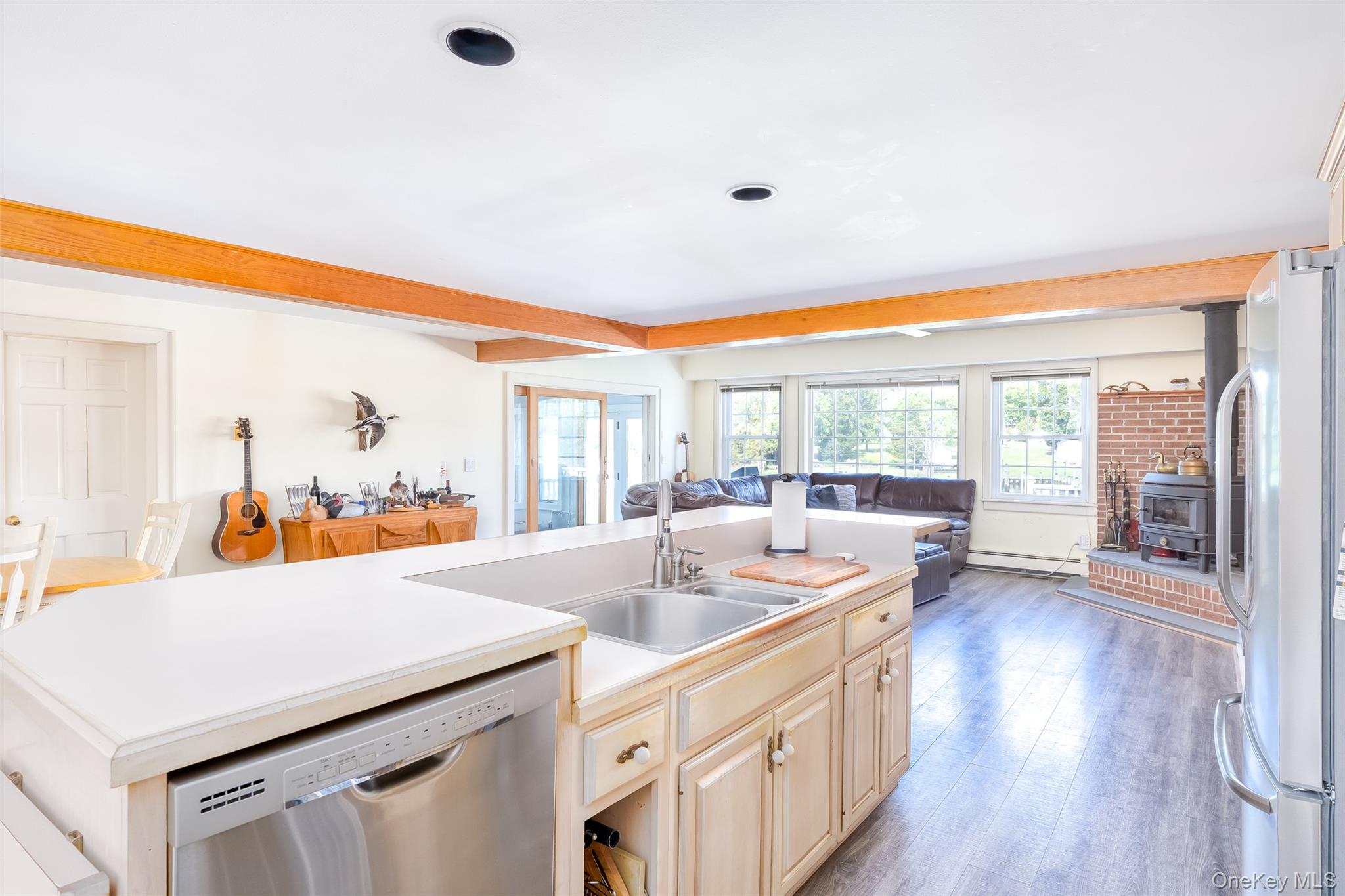 60A Union Avenue, Center Moriches, NY 11934