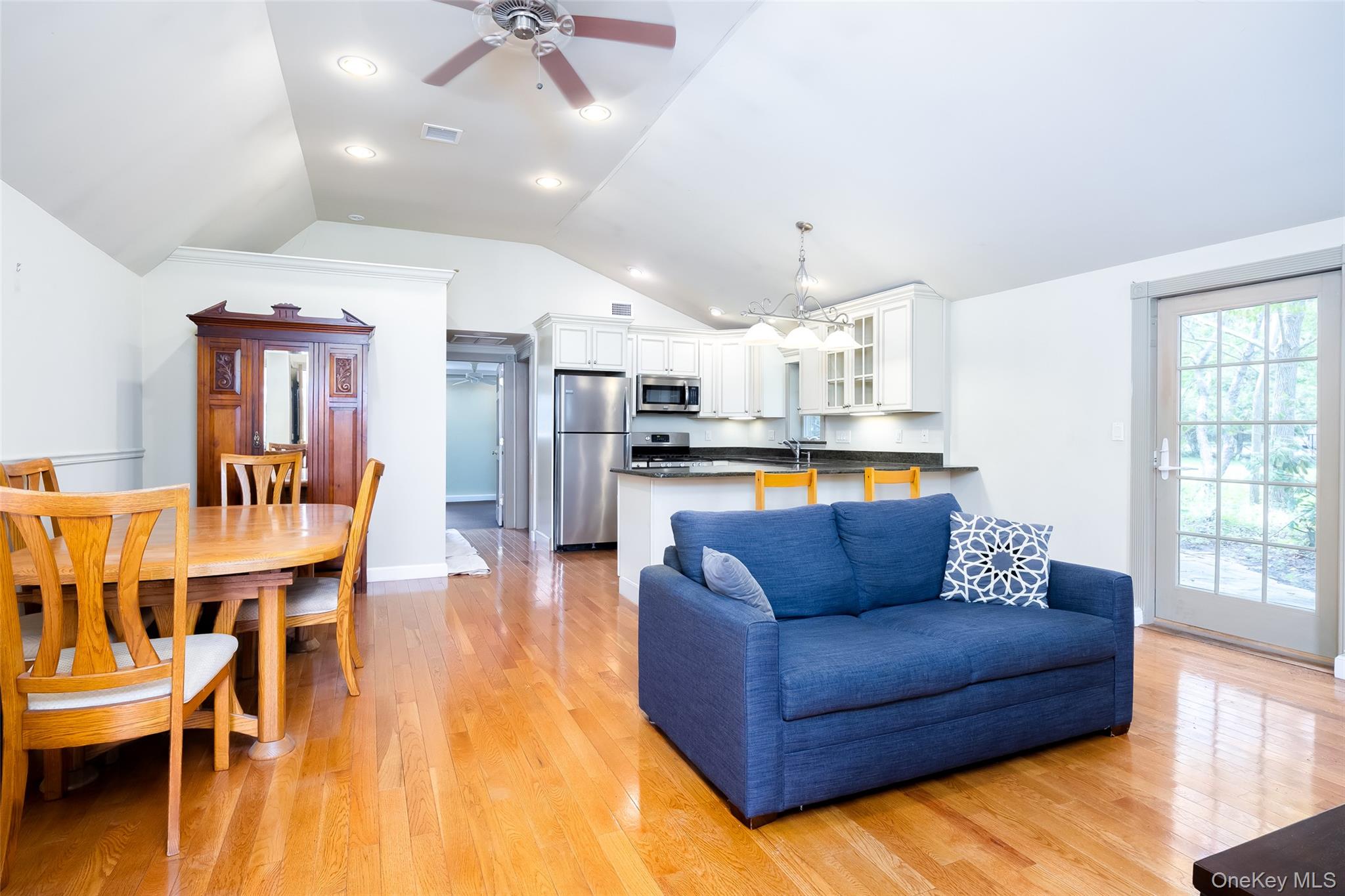 60A Union Avenue, Center Moriches, NY 11934