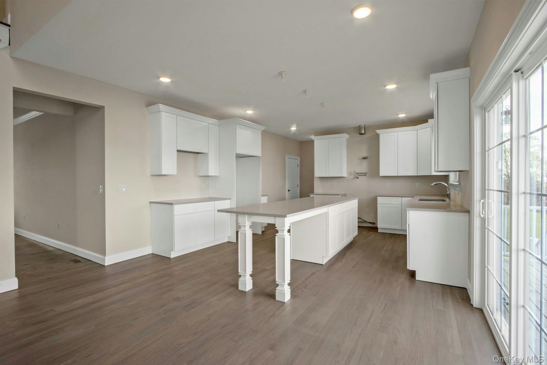 47 Dartmouth Drive, Poughkeepsie, NY 12603