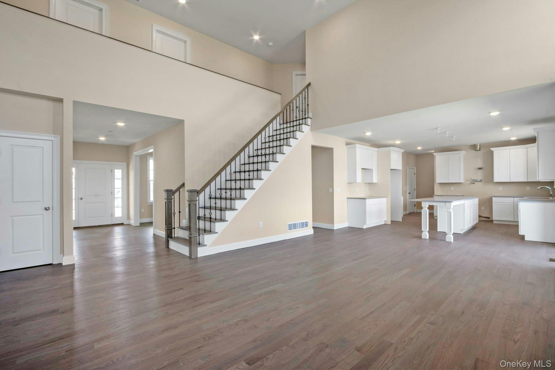 47 Dartmouth Drive, Poughkeepsie, NY 12603