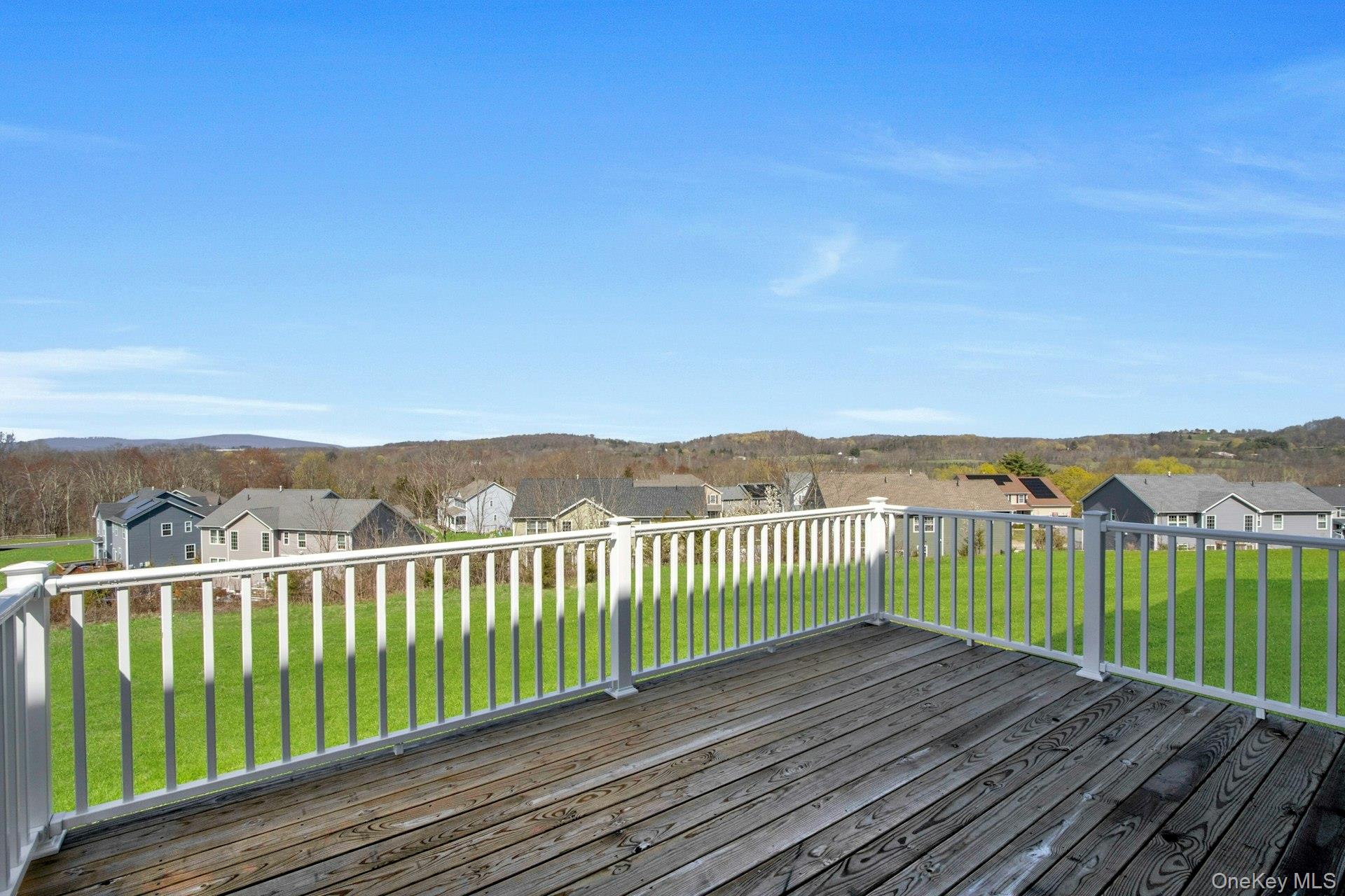 47 Dartmouth Drive, Poughkeepsie, NY 12603