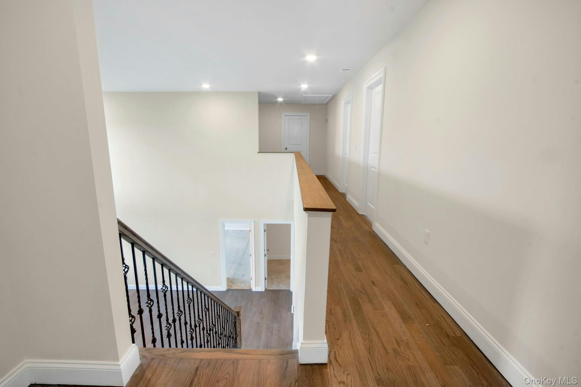 47 Dartmouth Drive, Poughkeepsie, NY 12603