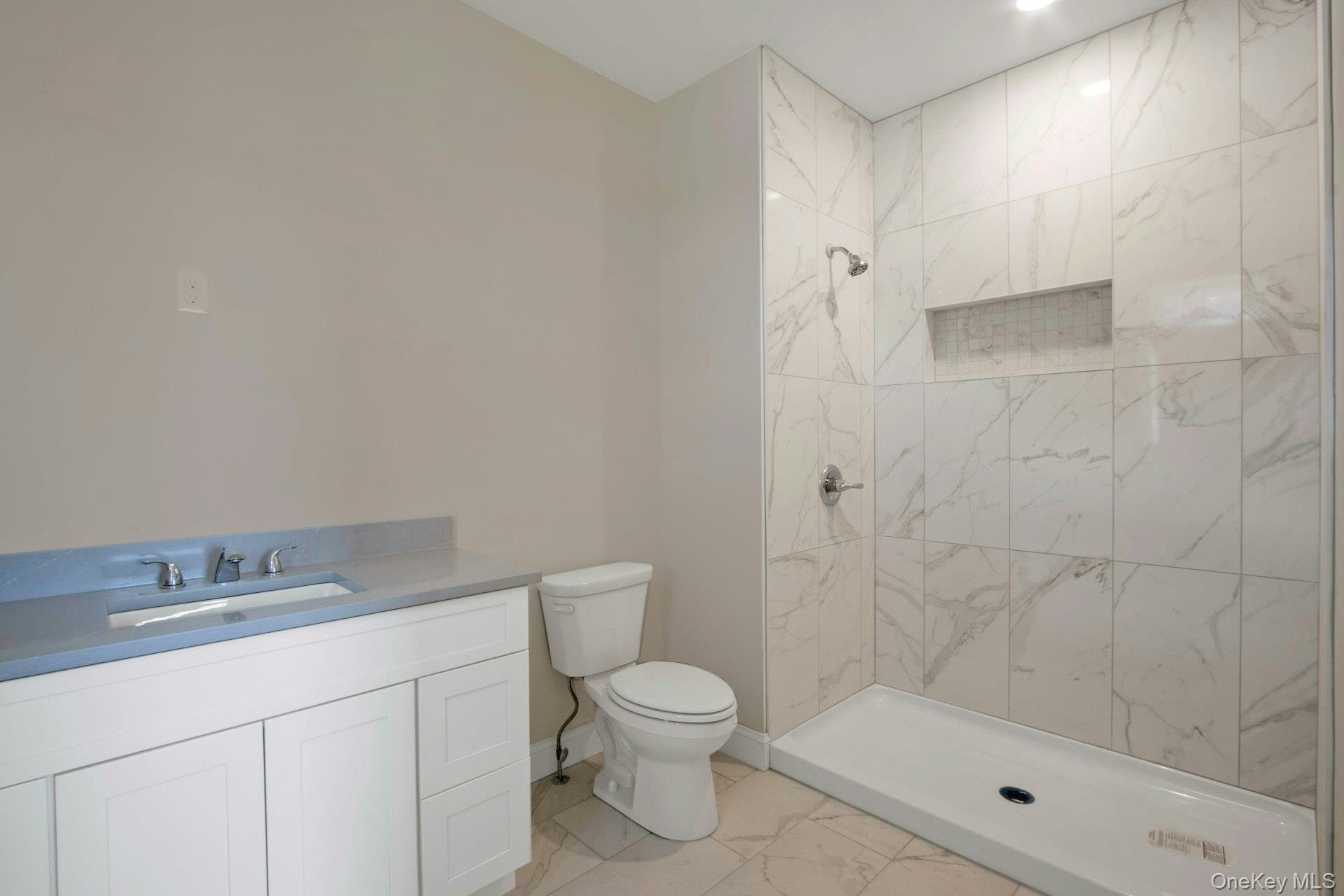 47 Dartmouth Drive, Poughkeepsie, NY 12603