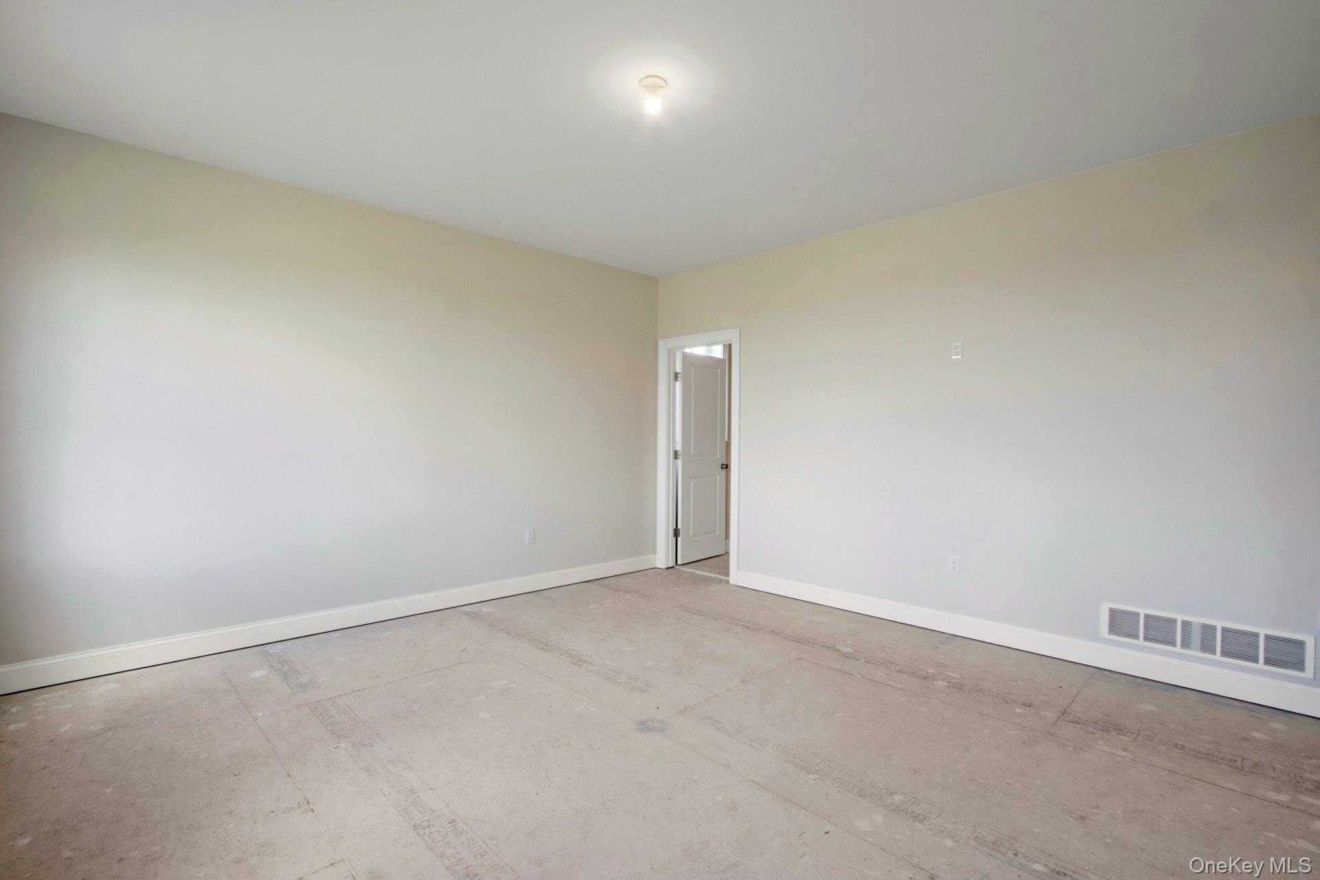 47 Dartmouth Drive, Poughkeepsie, NY 12603