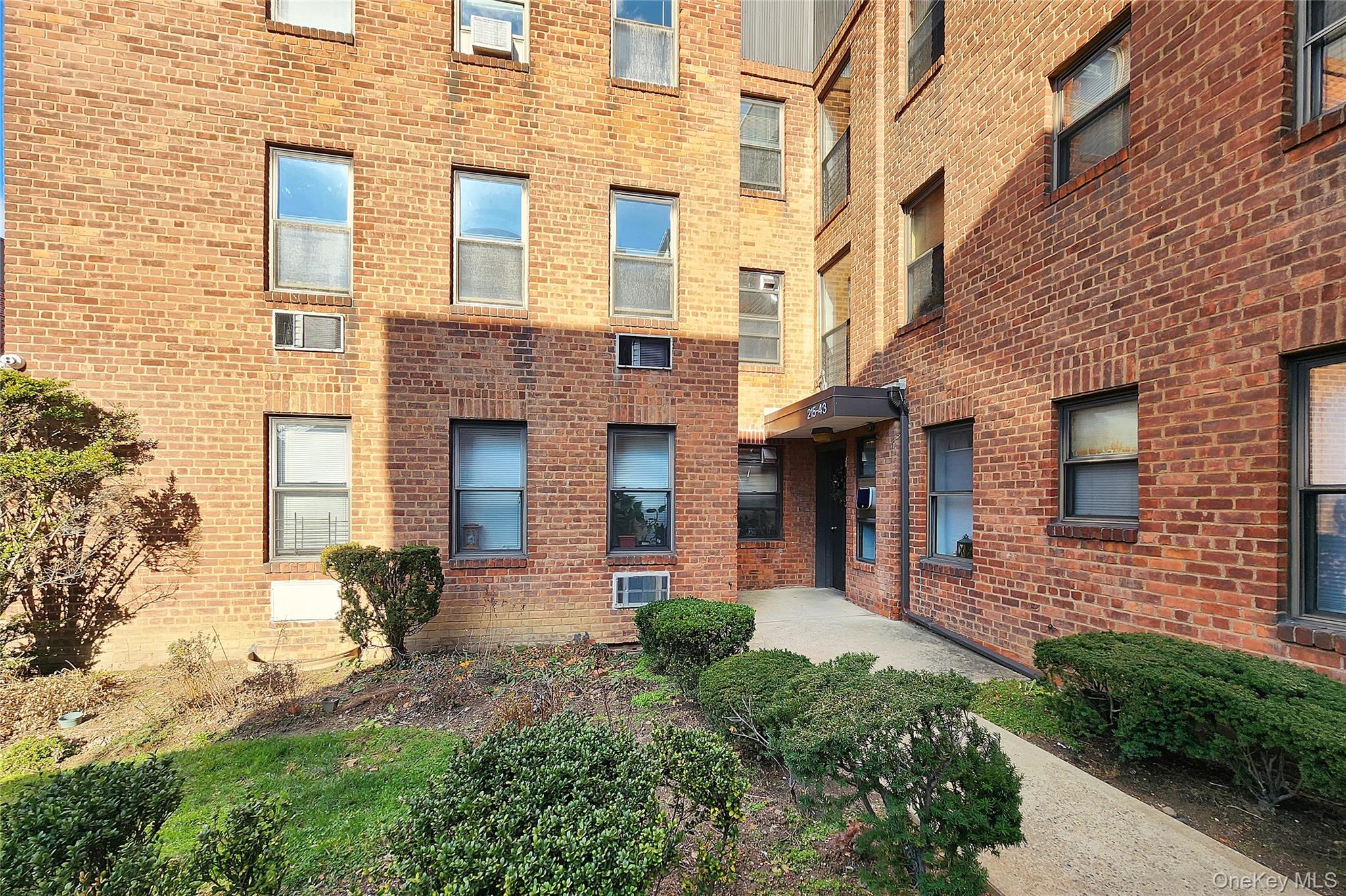 215-43 48th Avenue # 3B, Bayside, NY 11364