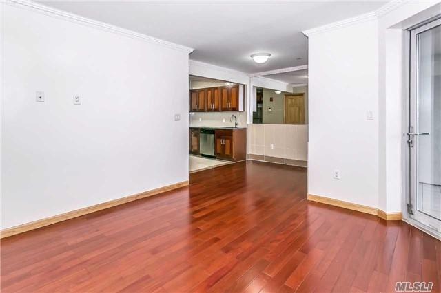 37-20 Prince Street # 9C, Flushing, NY 11354