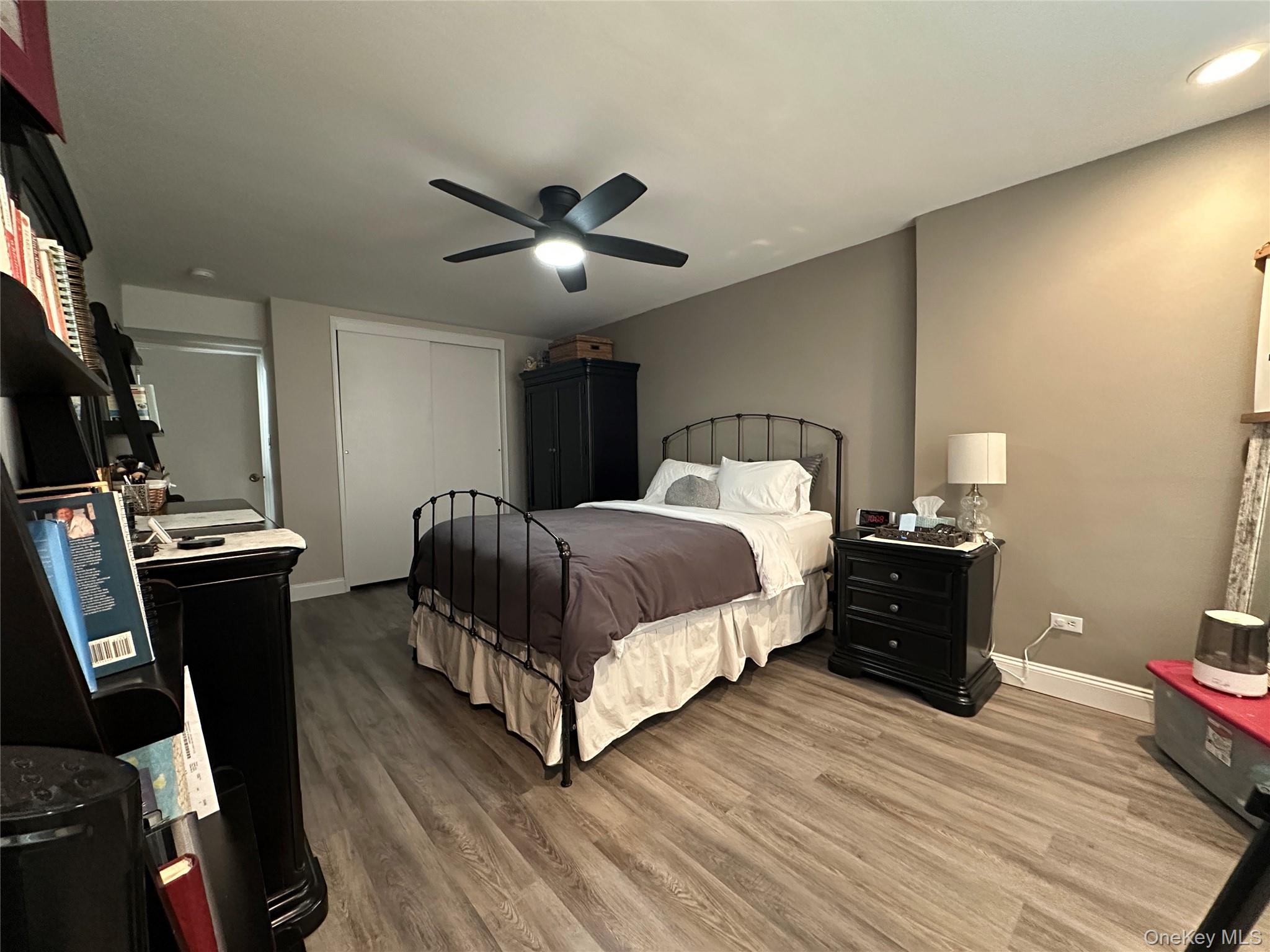 241-20 Northern Boulevard # 1M, Douglaston, NY 11362