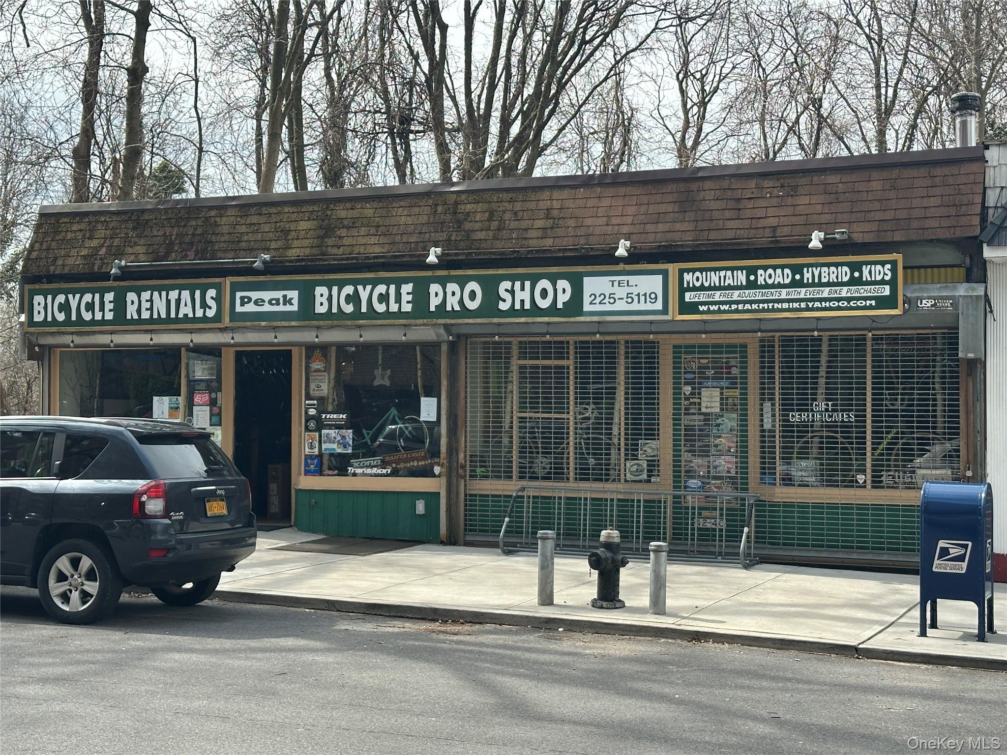 241-20 Northern Boulevard # 1M, Douglaston, NY 11362