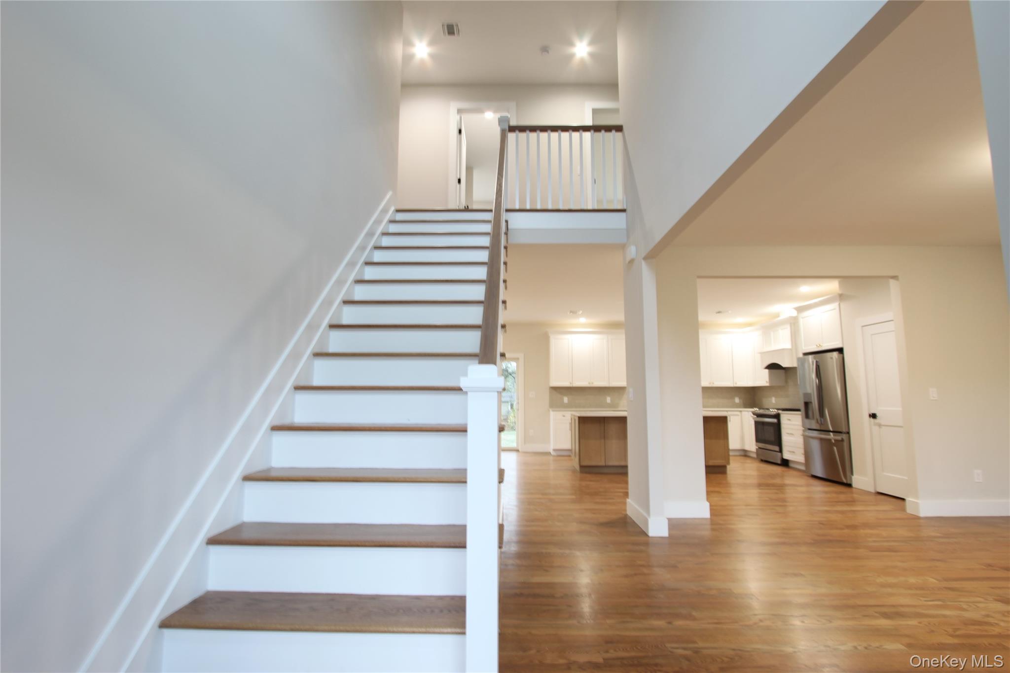 5 Colonels Path, Manorville, NY 11949