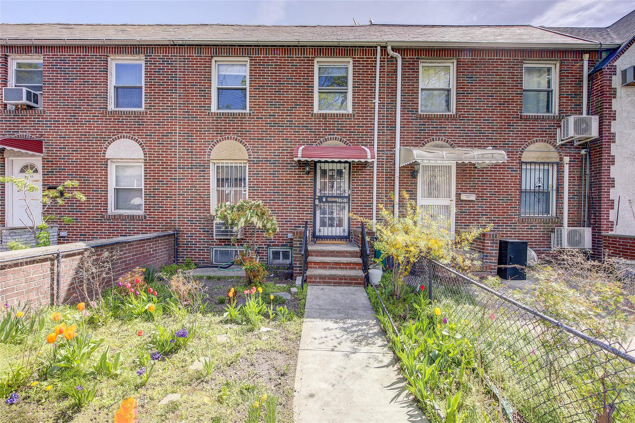 32-55 54th Street, Woodside, NY 11377