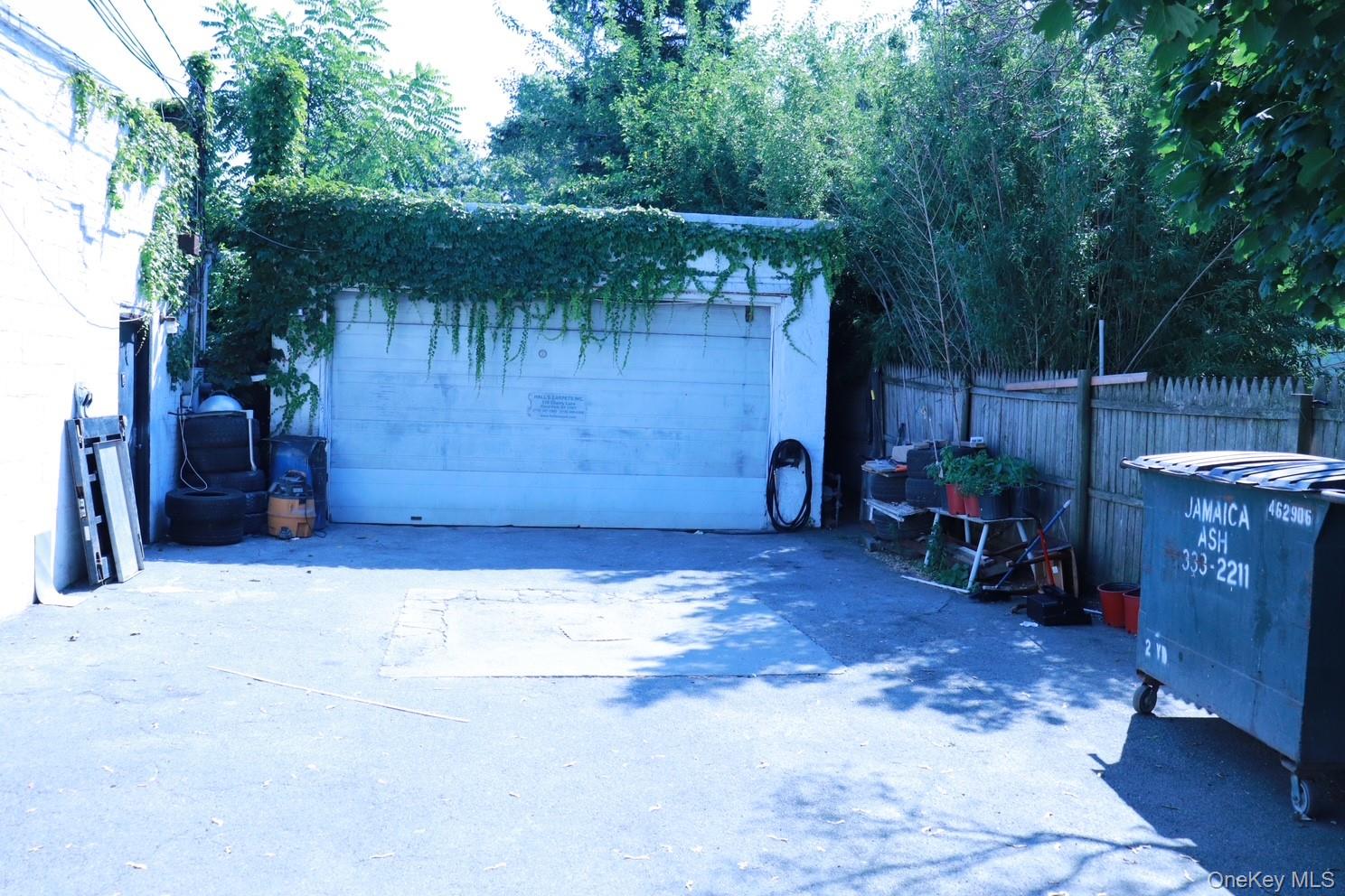 2172 Jericho Turnpike, Garden City Park, NY 11040